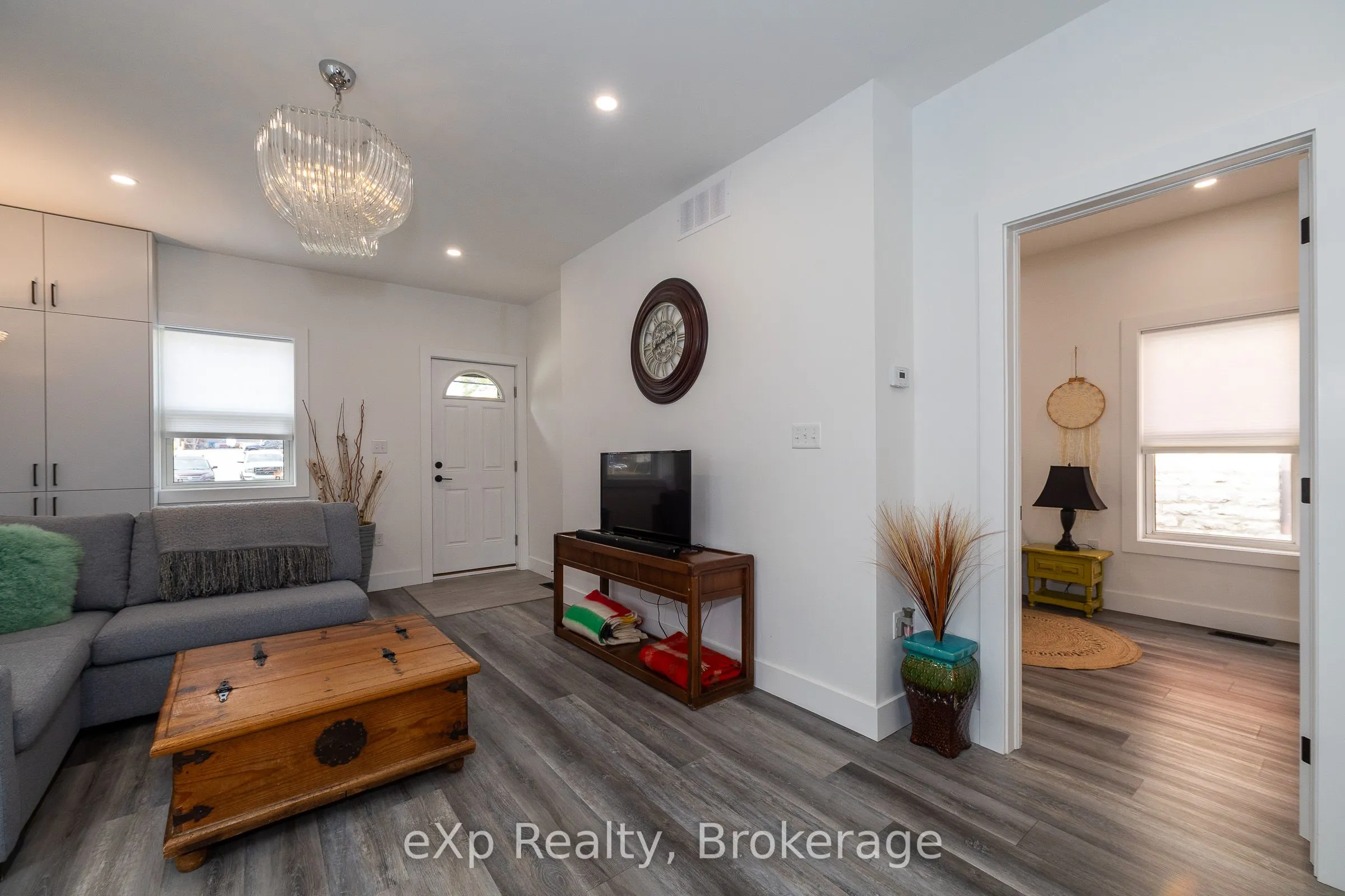 360 Frank Street
