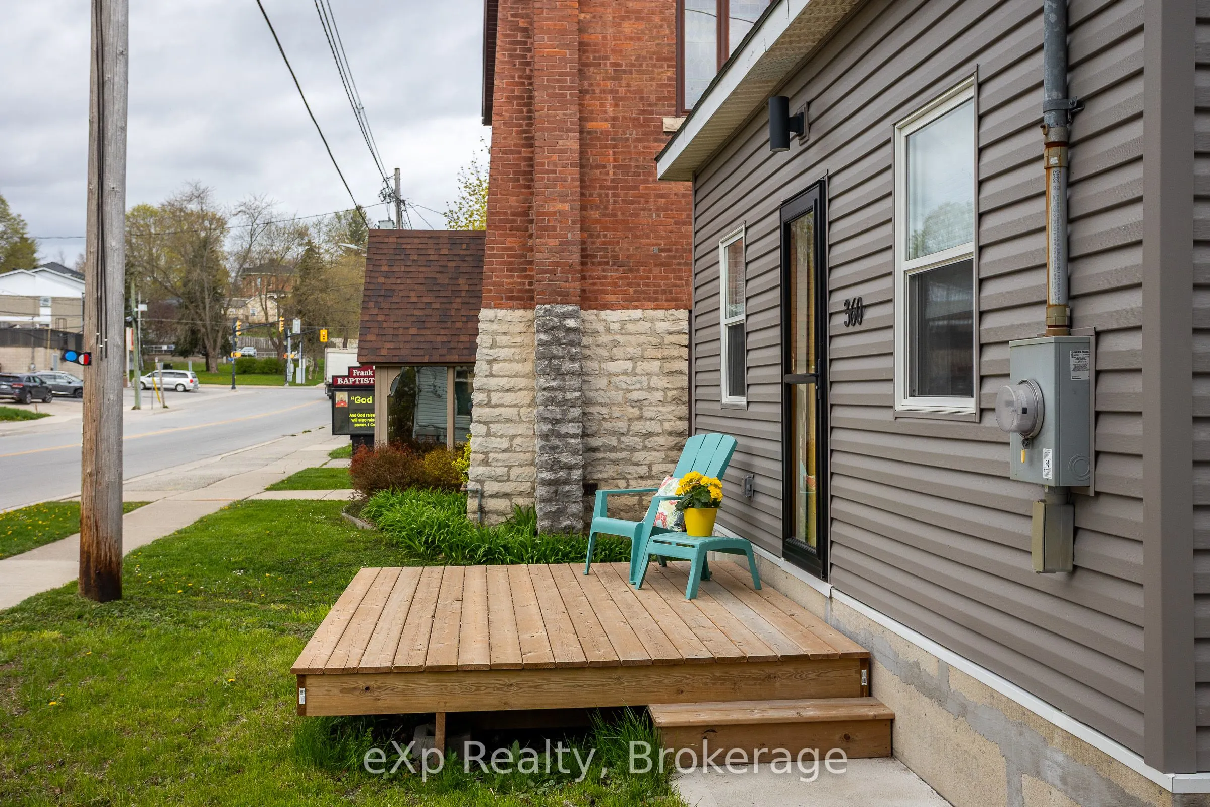 360 Frank Street