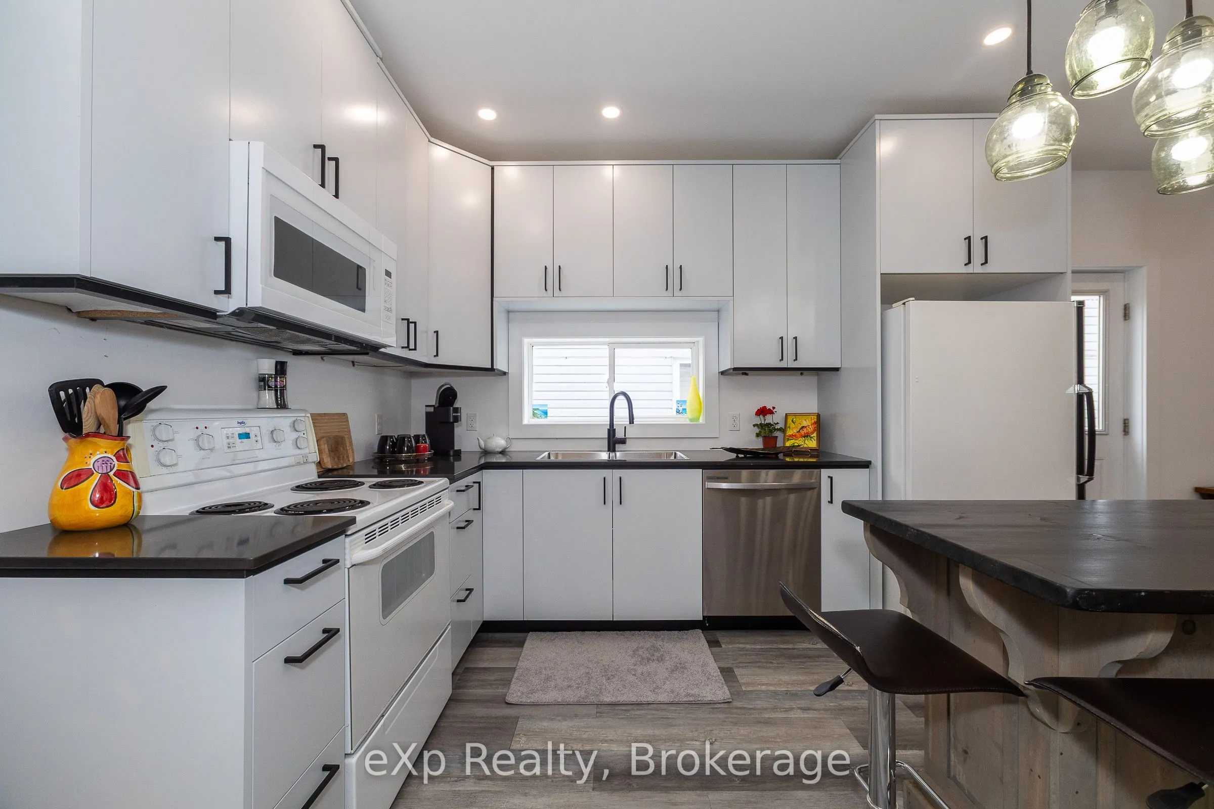 360 Frank Street