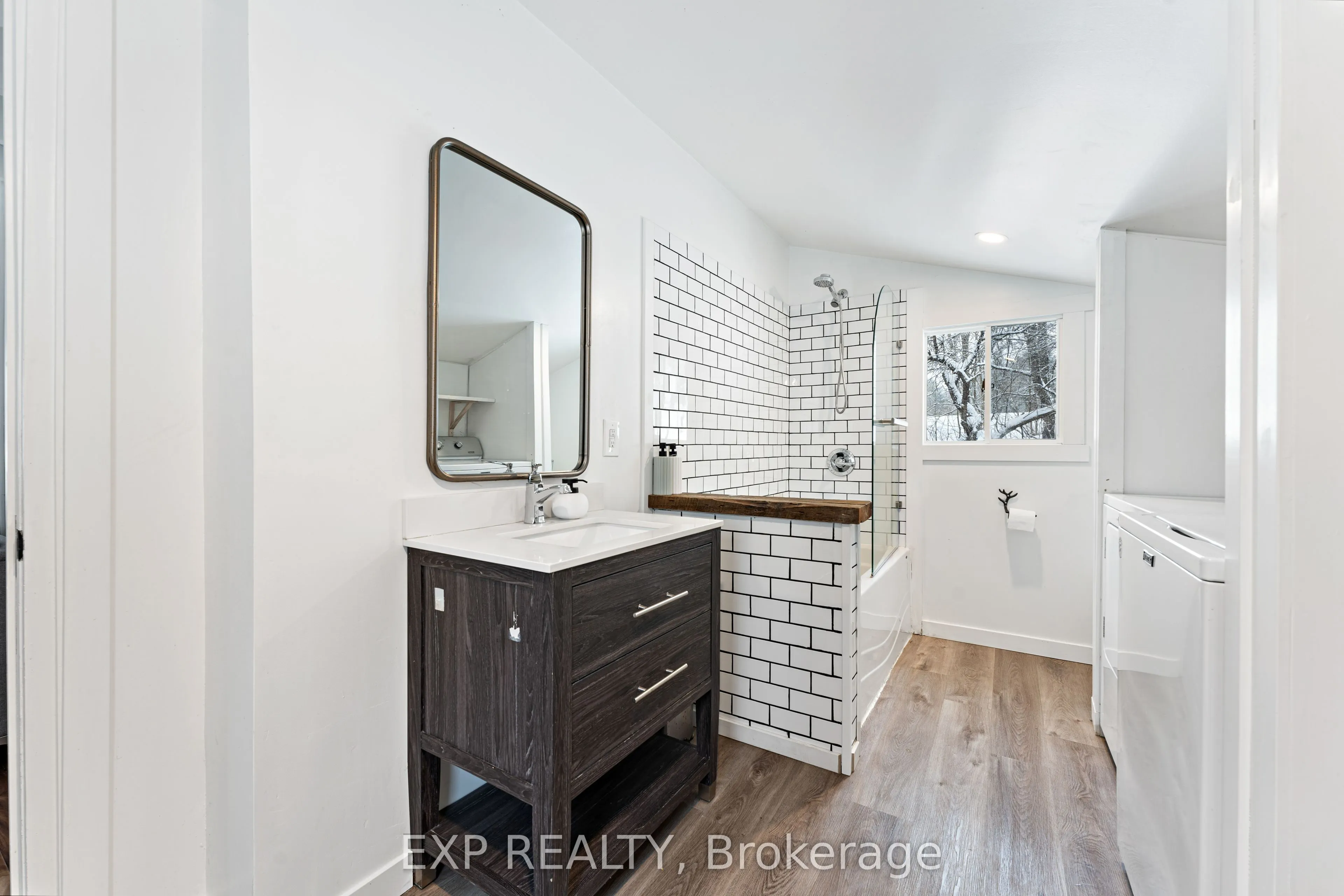 1044 Shanahan Trail
