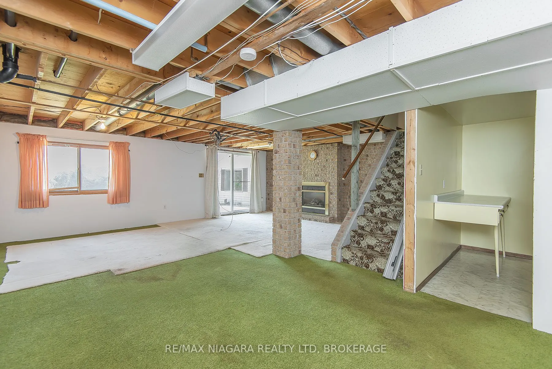 105 Hillview Road