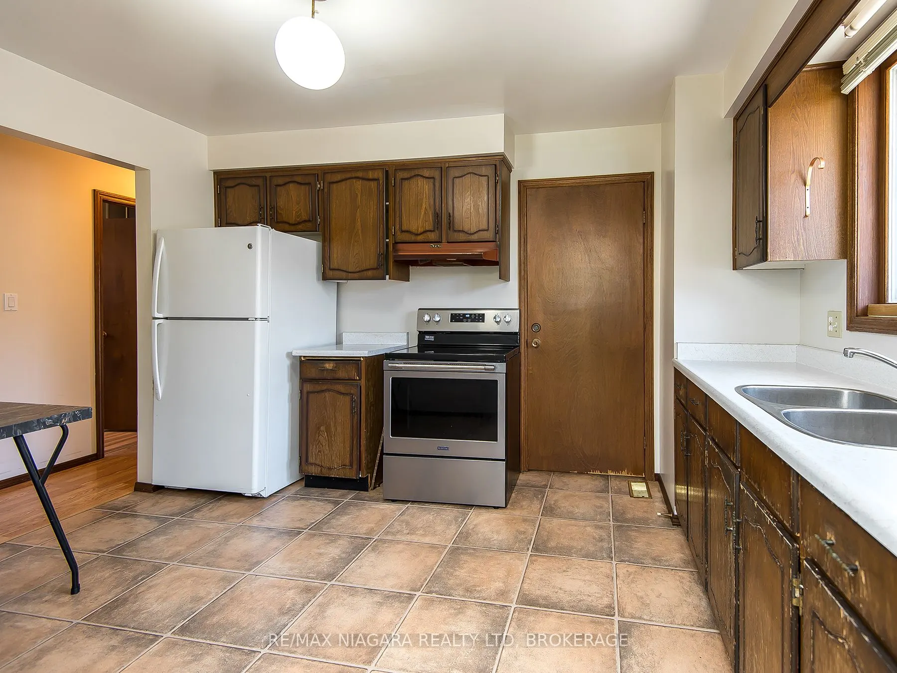 105 Hillview Road