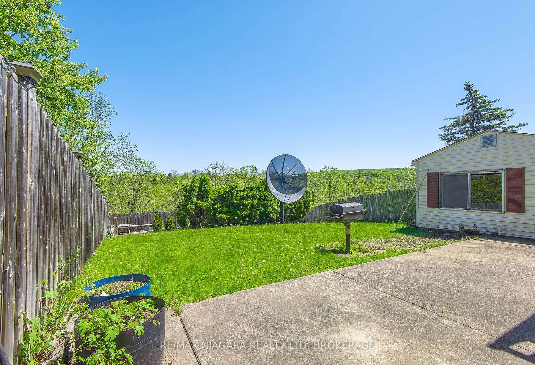 105 Hillview Road