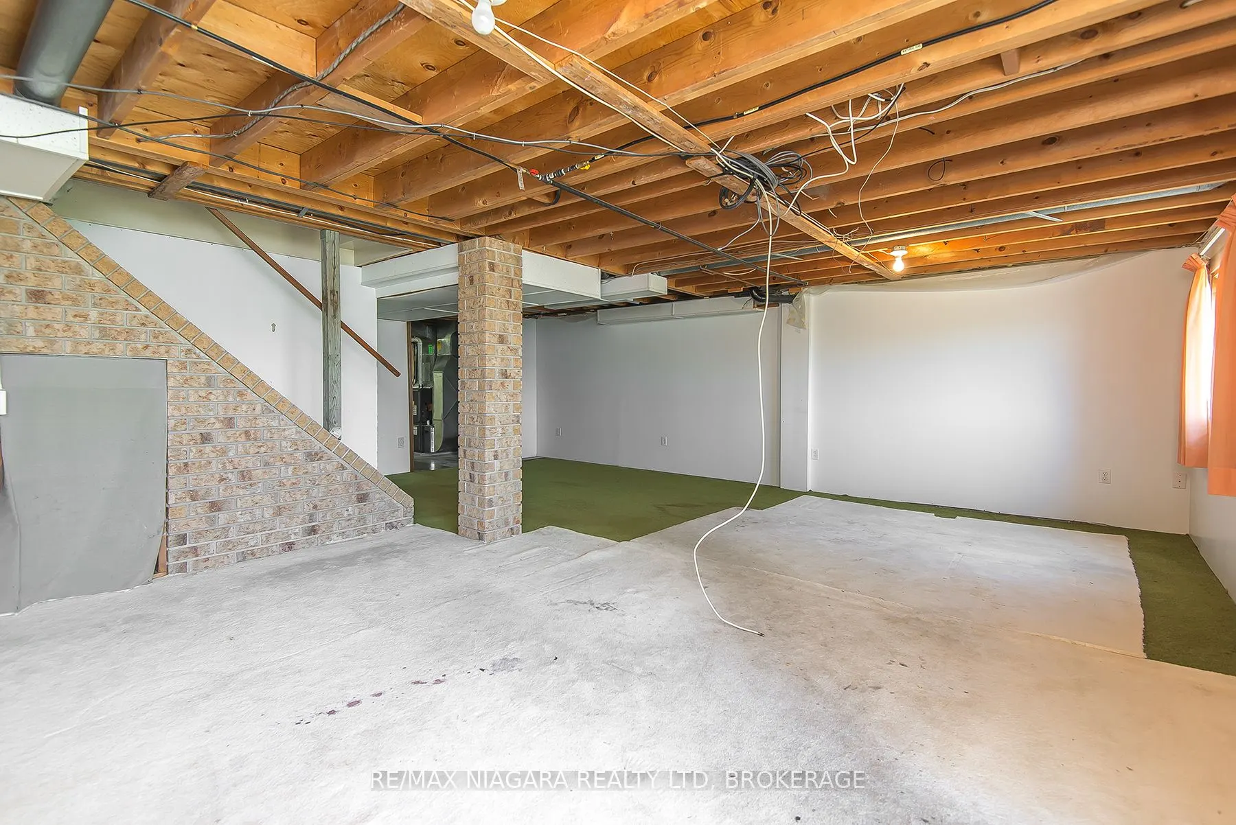 105 Hillview Road