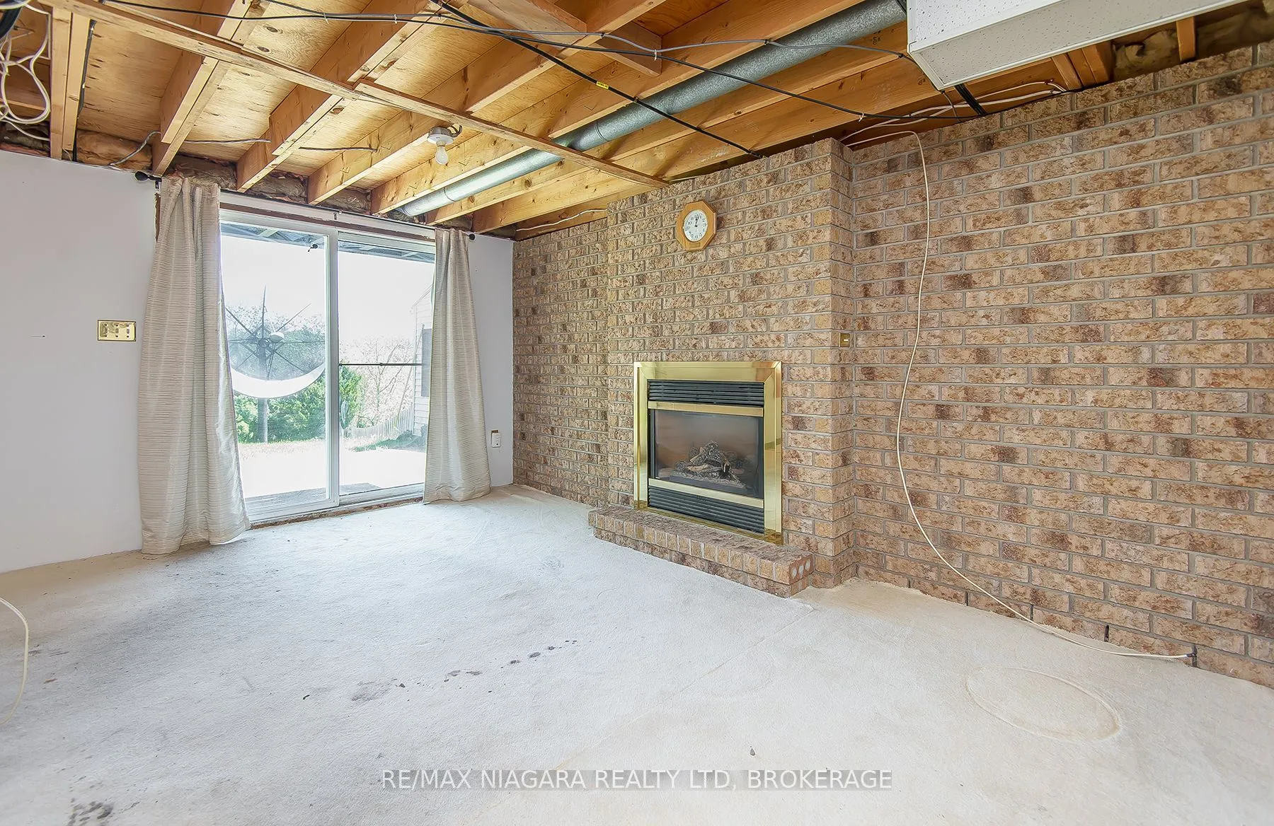 105 Hillview Road