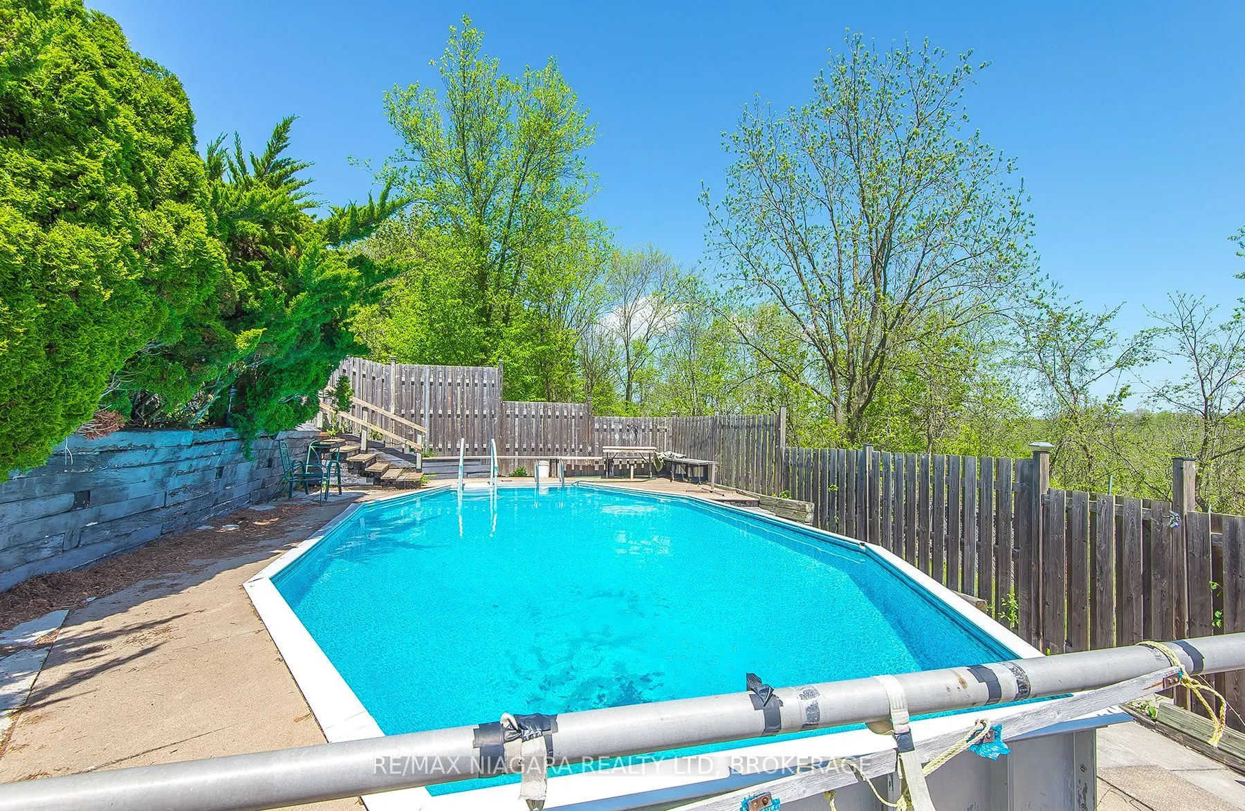 105 Hillview Road