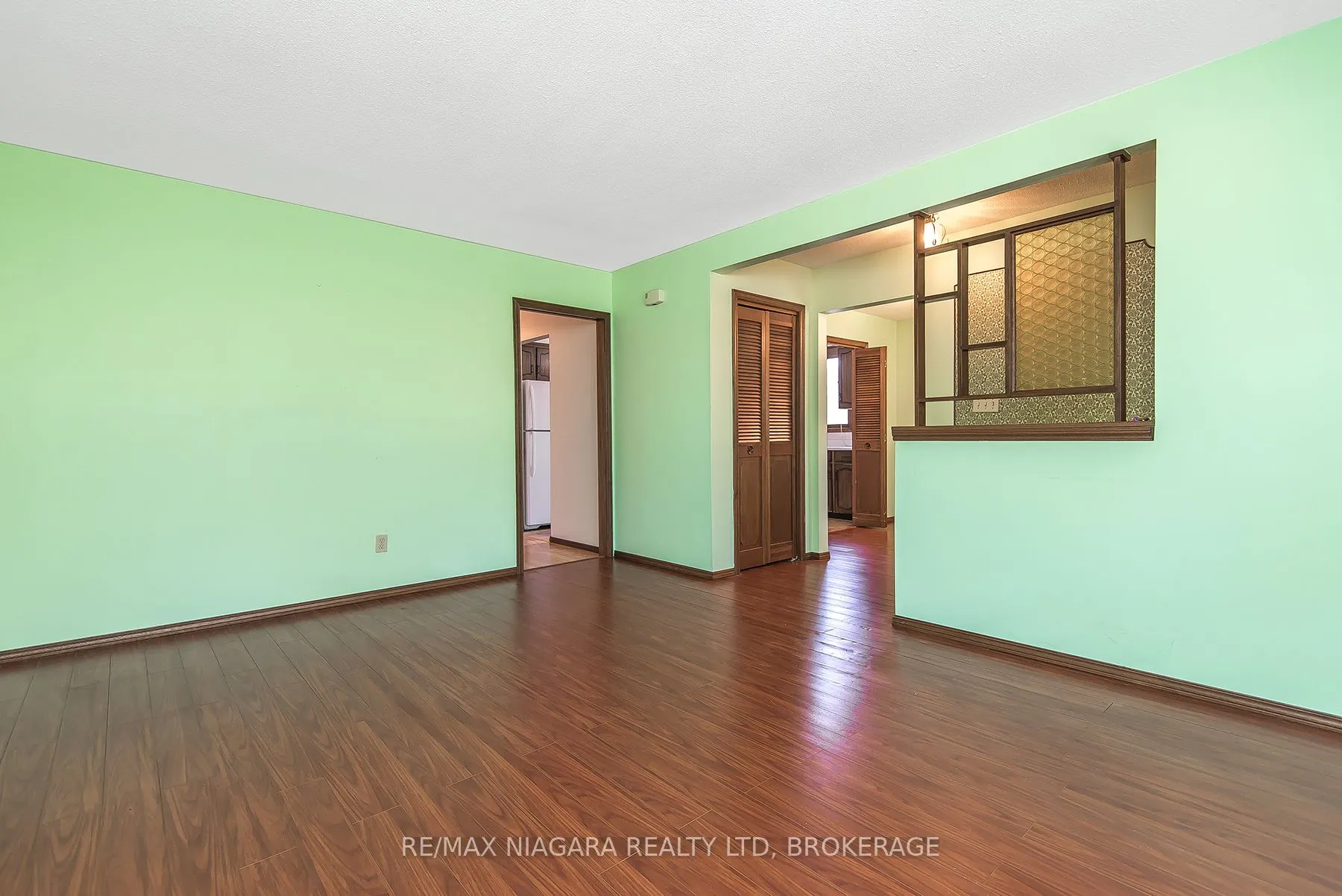 105 Hillview Road
