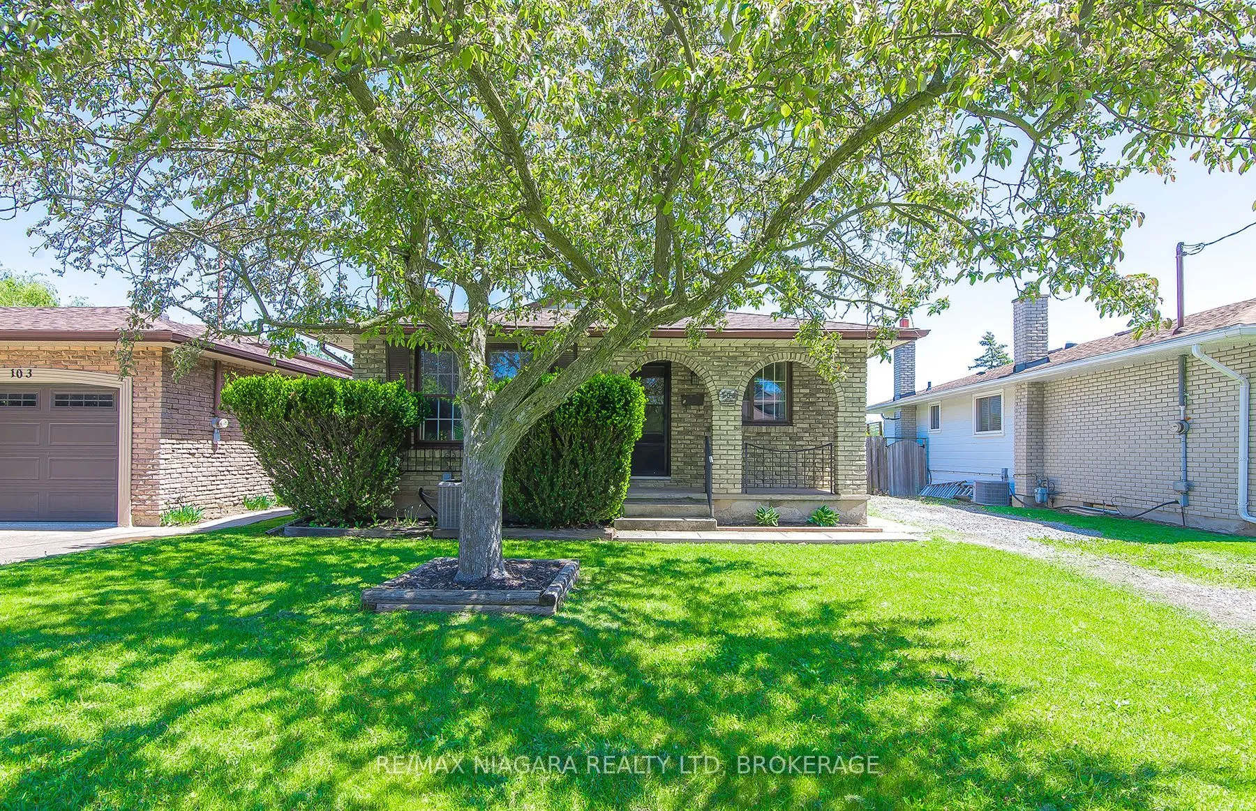 105 Hillview Road