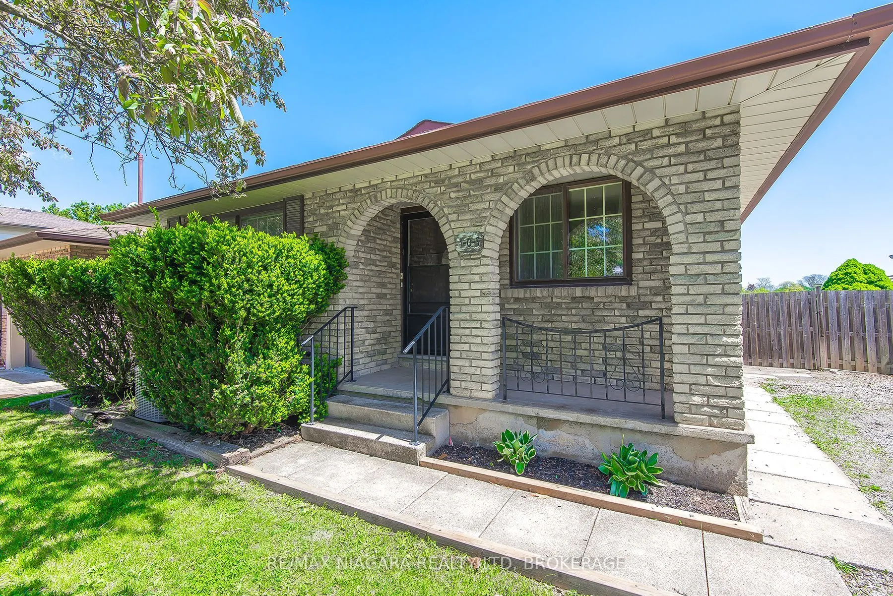 105 Hillview Road