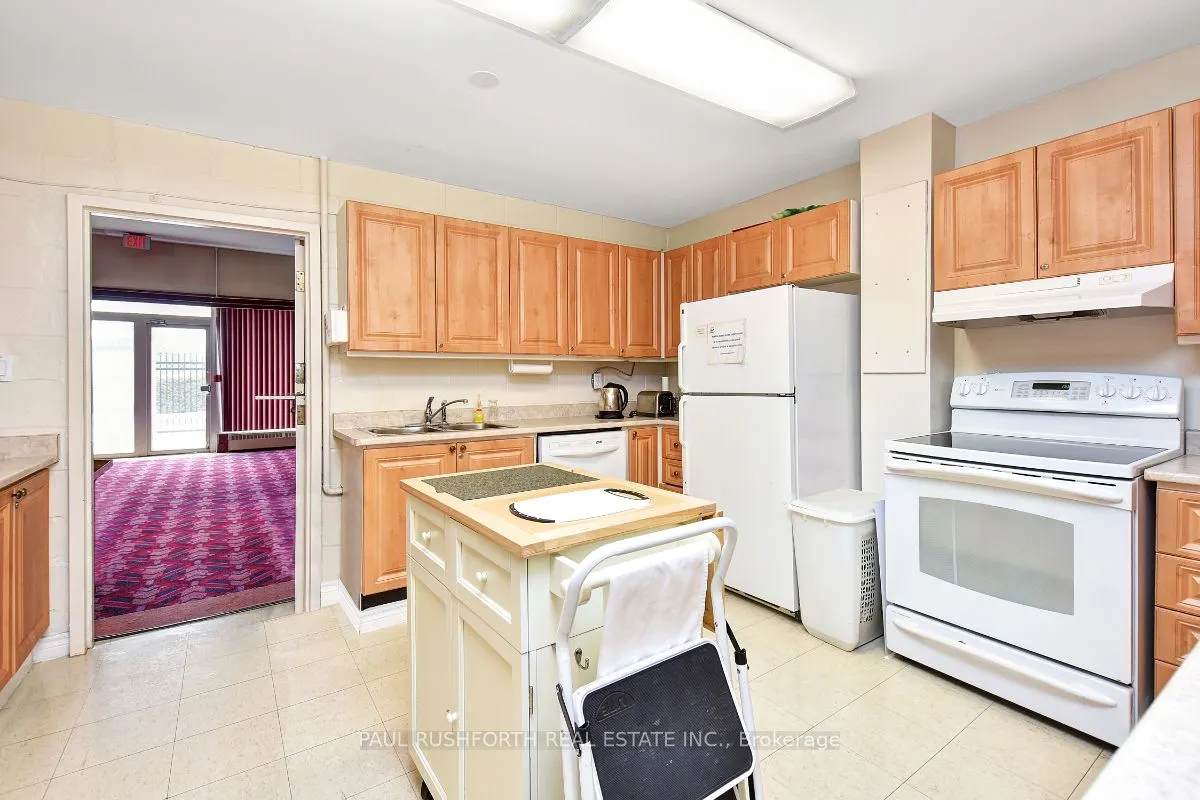 2000 Jasmine Crescent, #1504