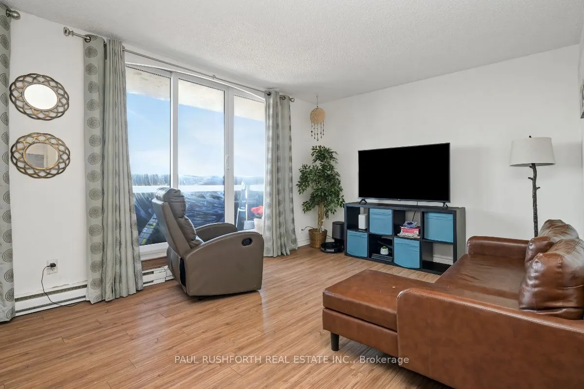 2000 Jasmine Crescent, #1504