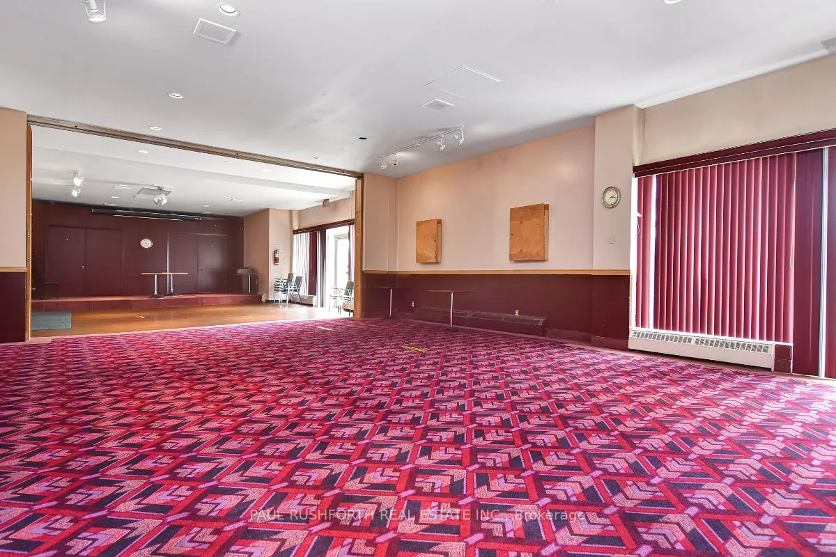 2000 Jasmine Crescent, #1504