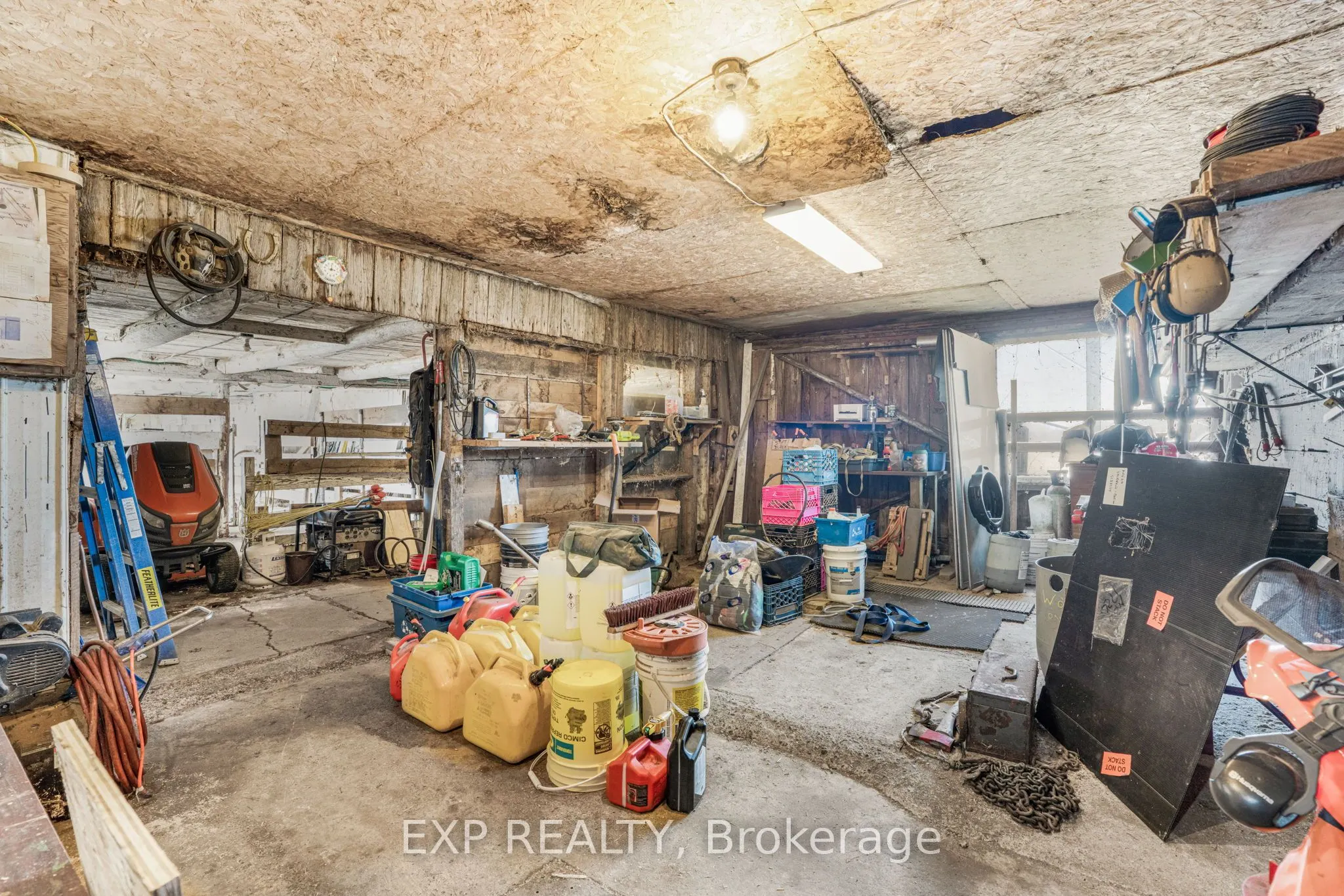20405 Laggan-Glenelg Road