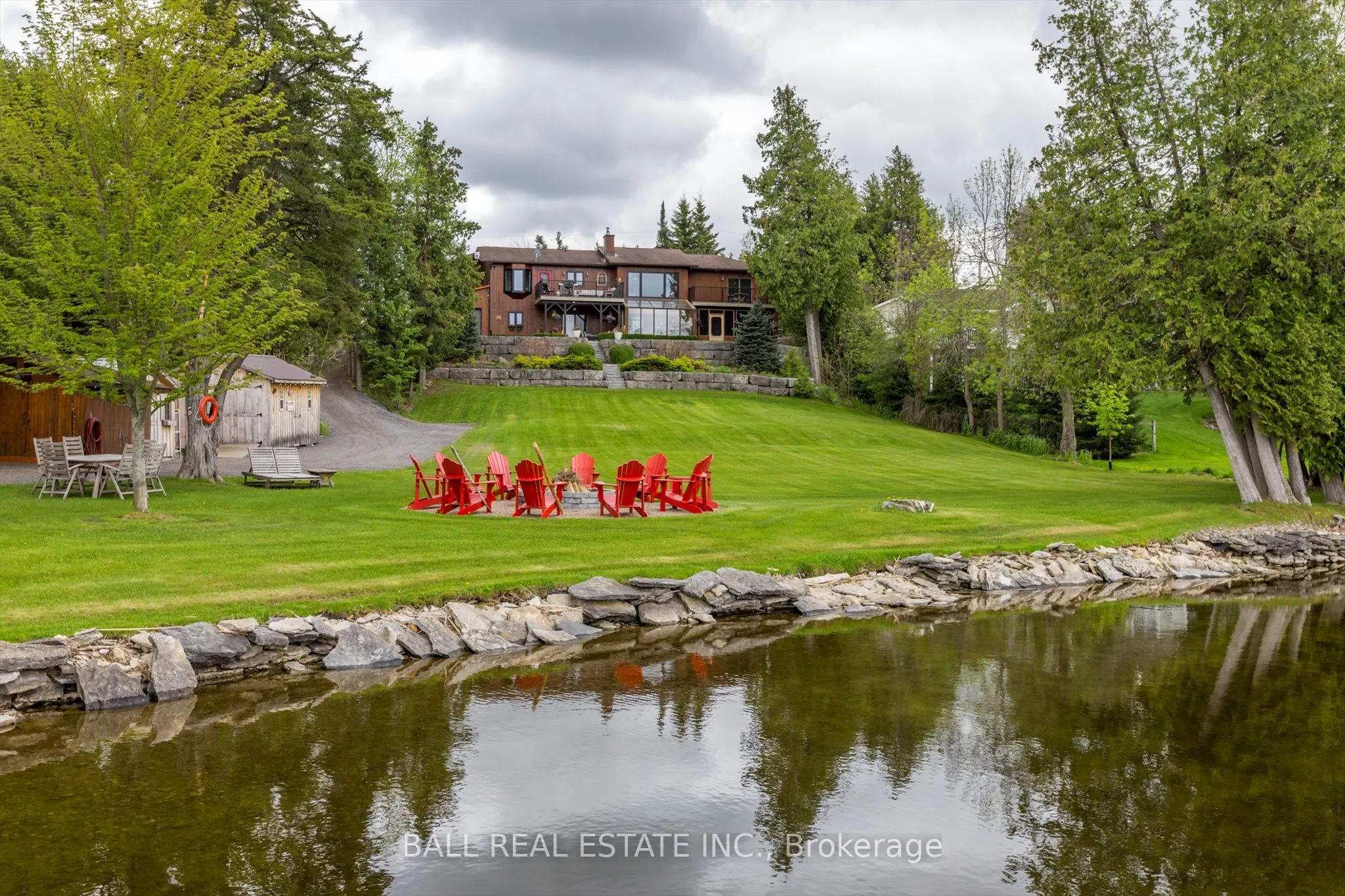 110 Lakeview Drive