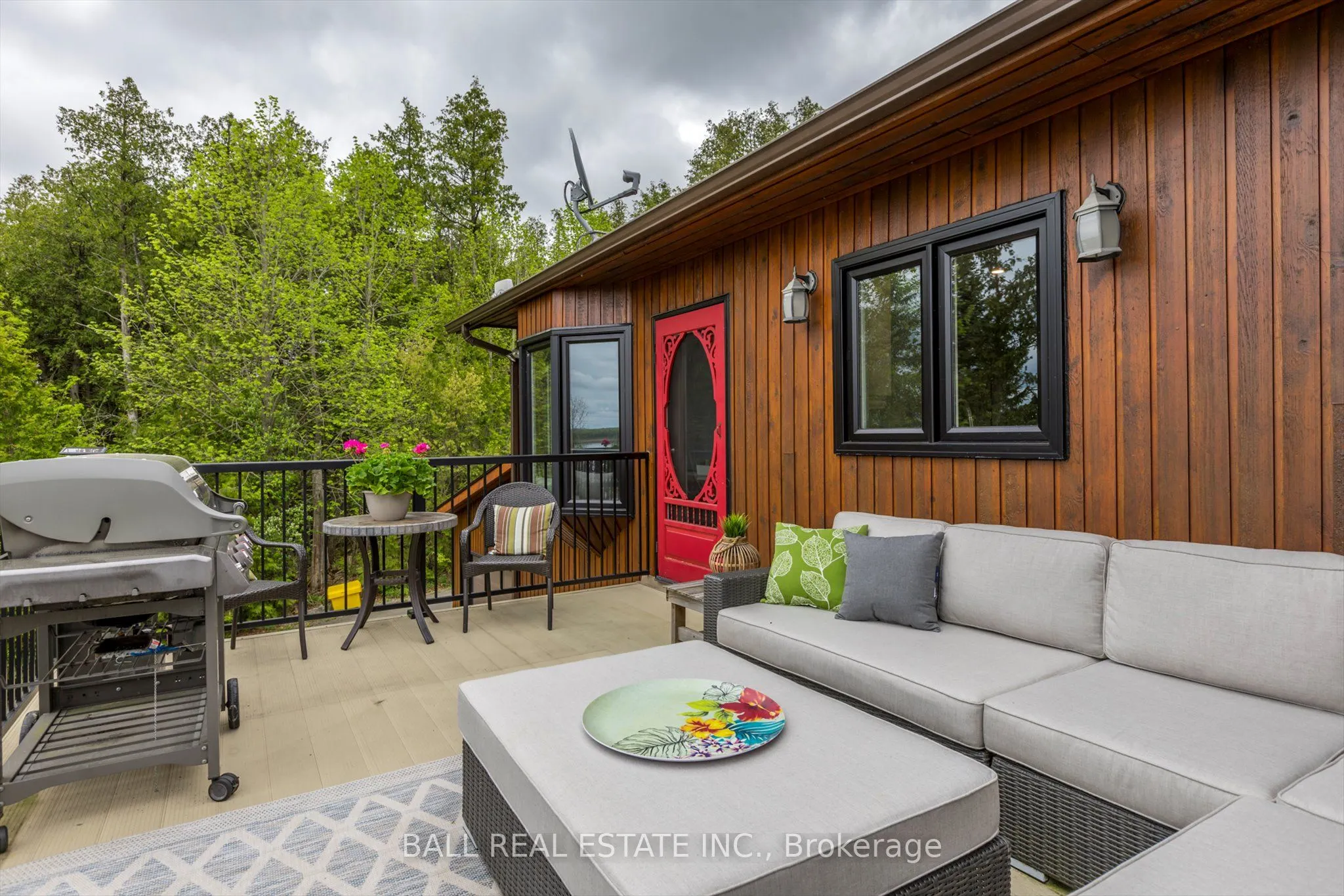 110 Lakeview Drive