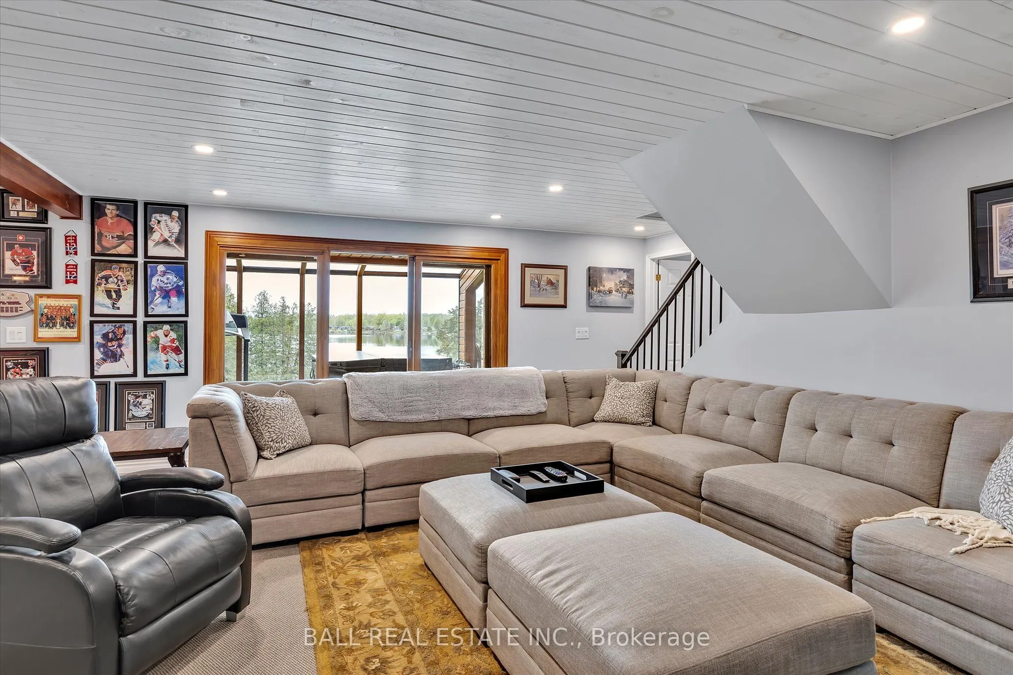110 Lakeview Drive