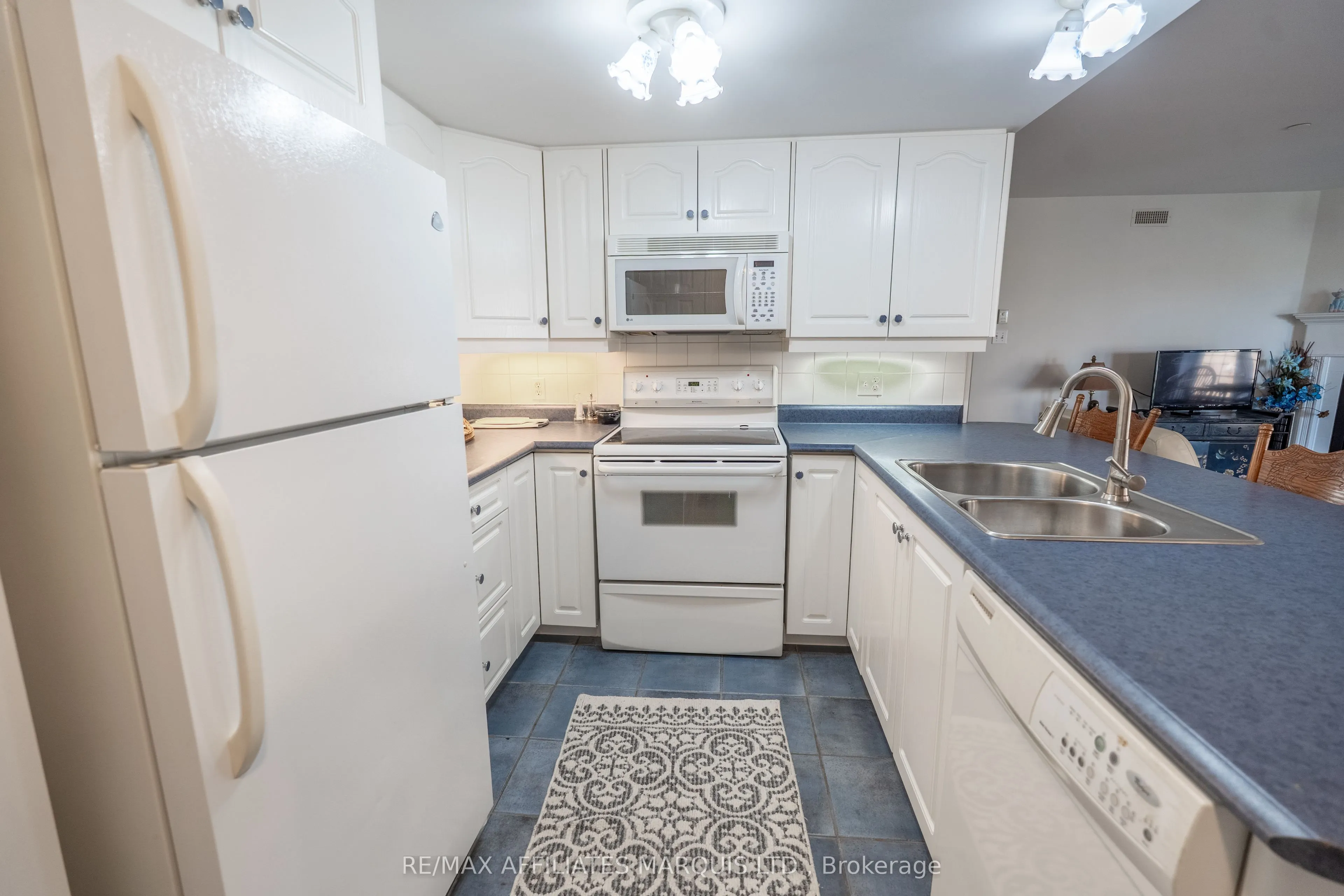 331 Water Street W #304