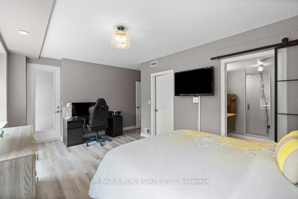77 Governors Road, #306