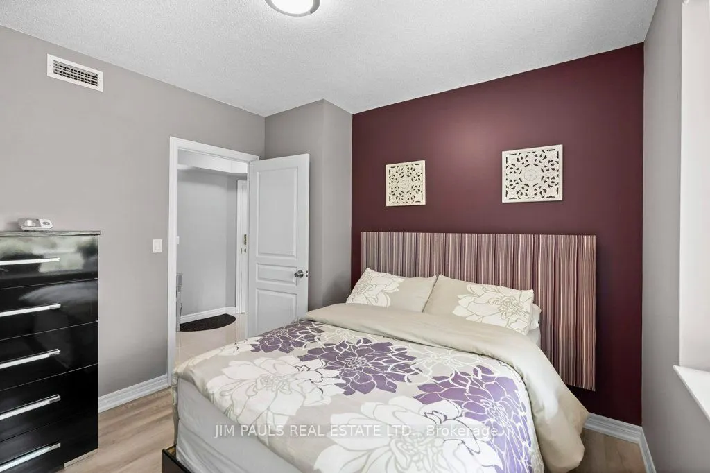 77 Governors Road, #306