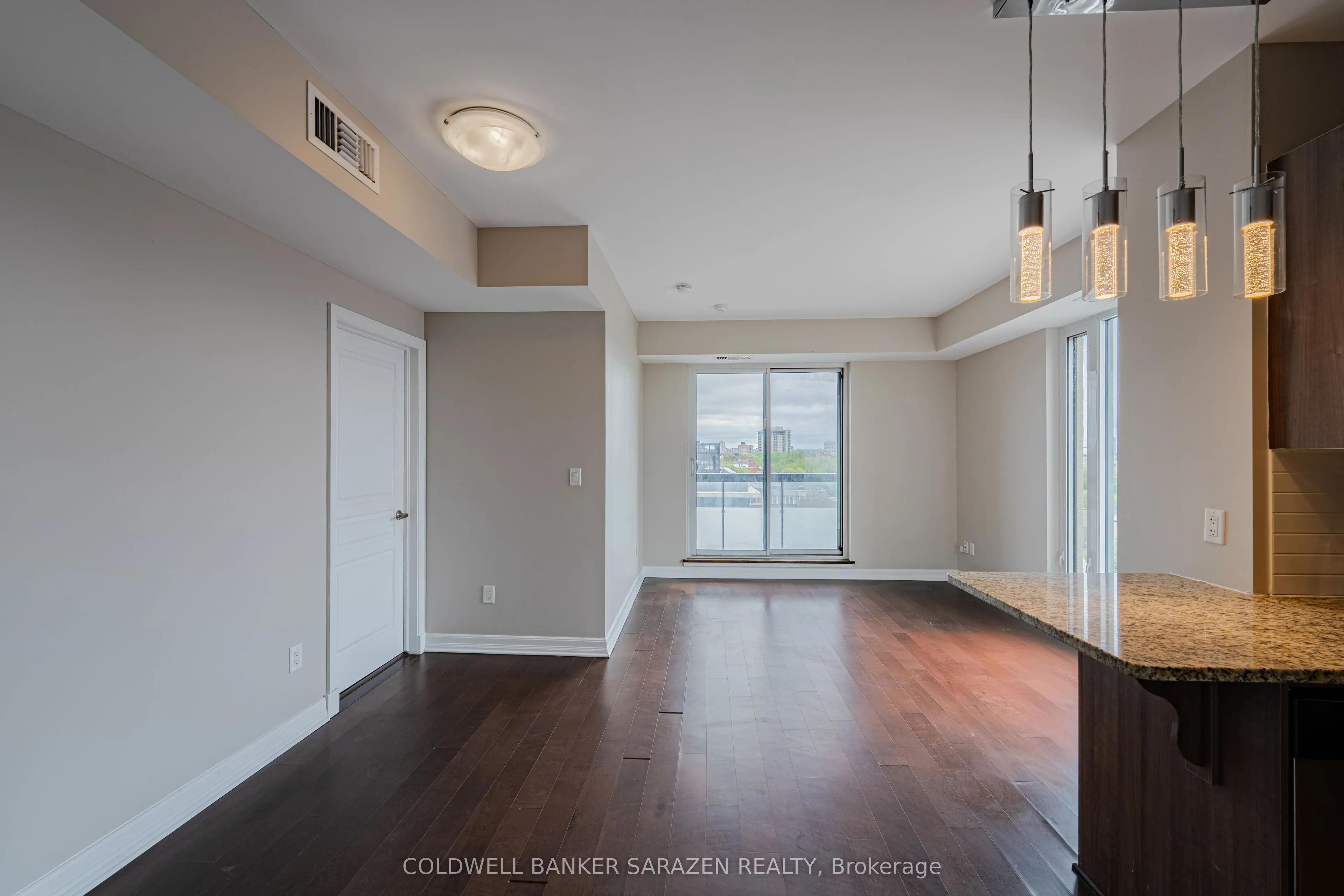 238 Besserer Street, #1015