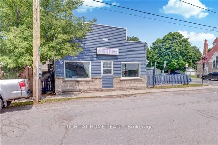 4 George Street