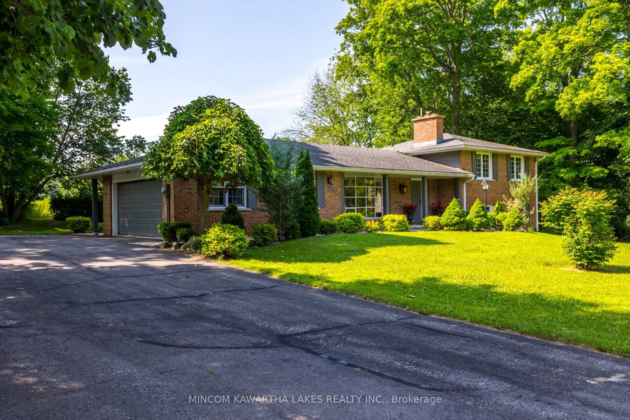 2045 Sherbrooke Street W