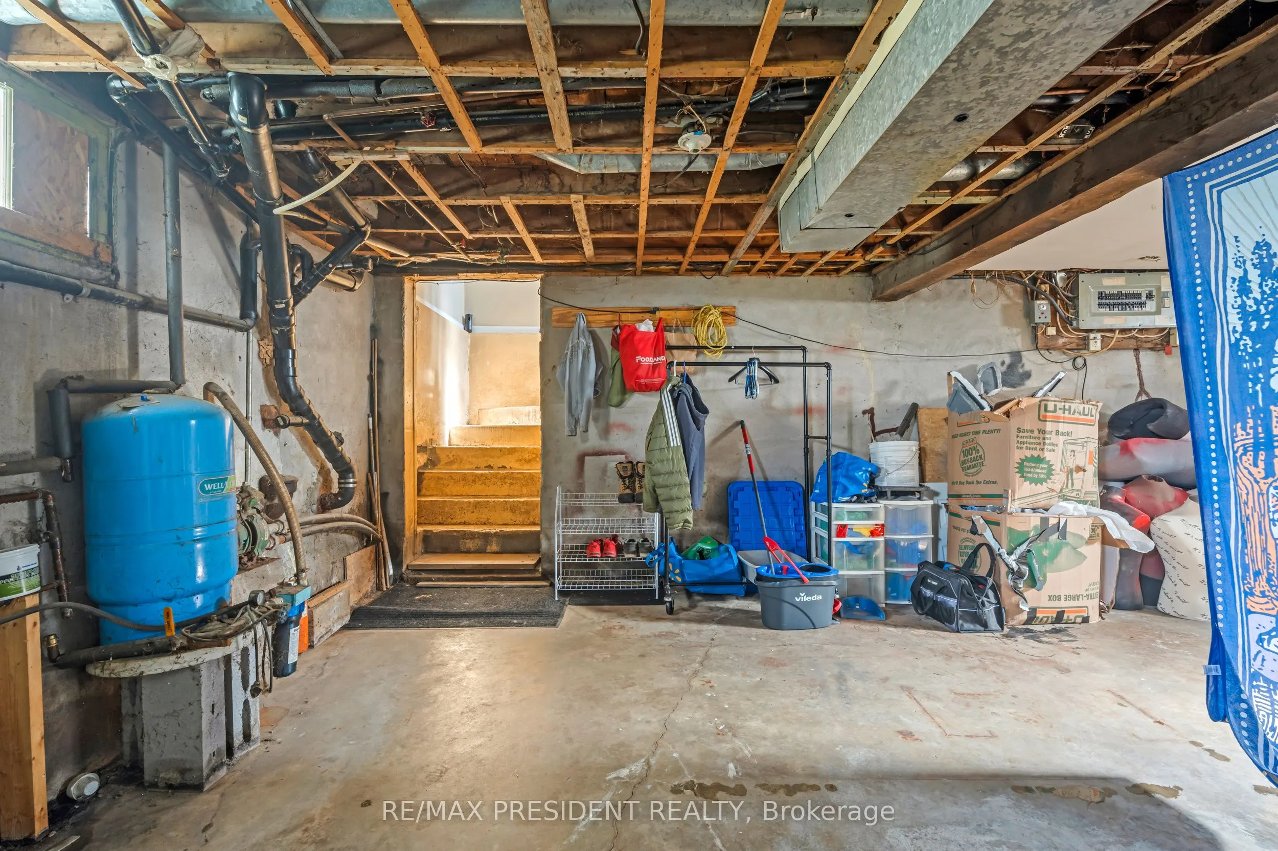 1224 Parkinson Road