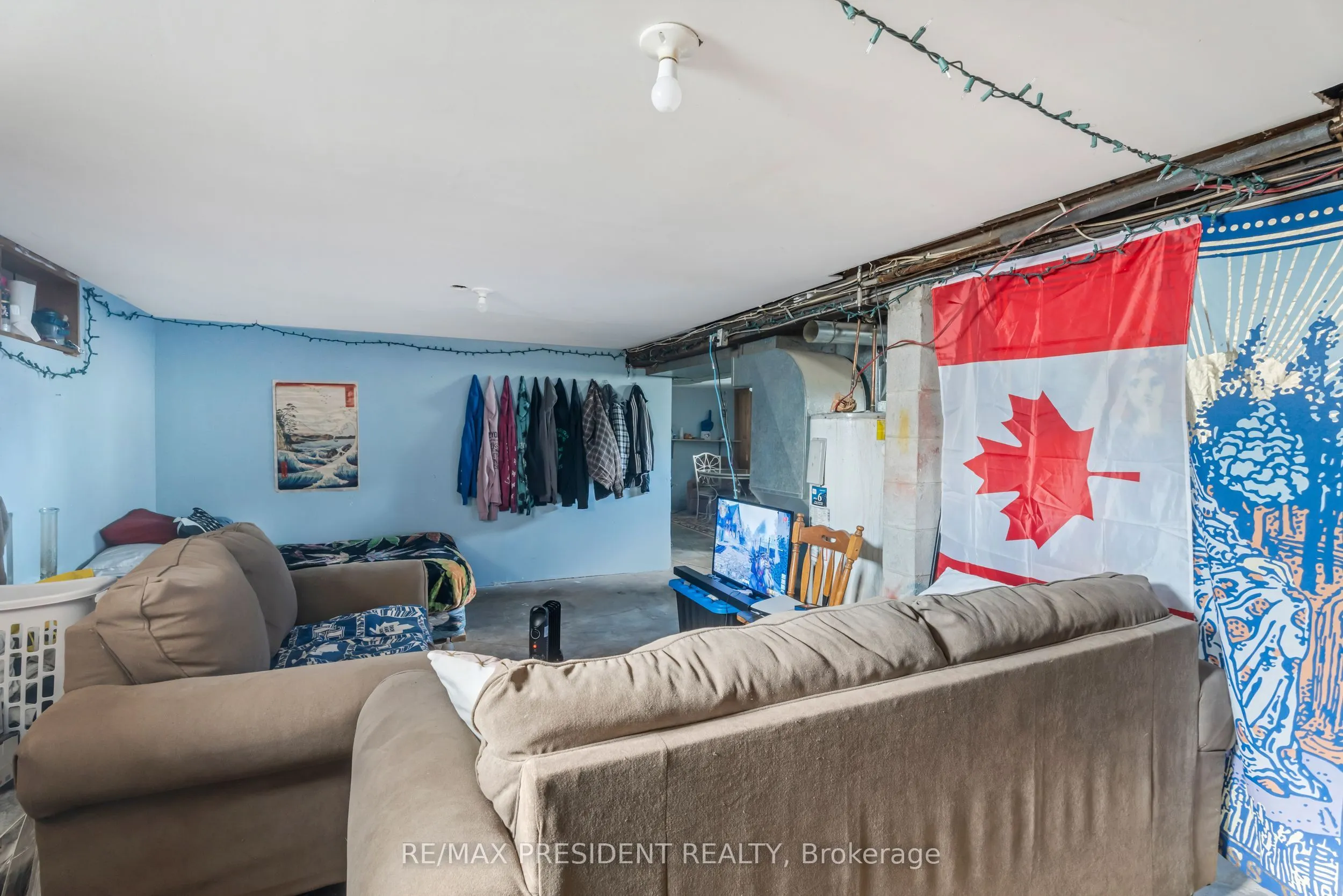 1224 Parkinson Road