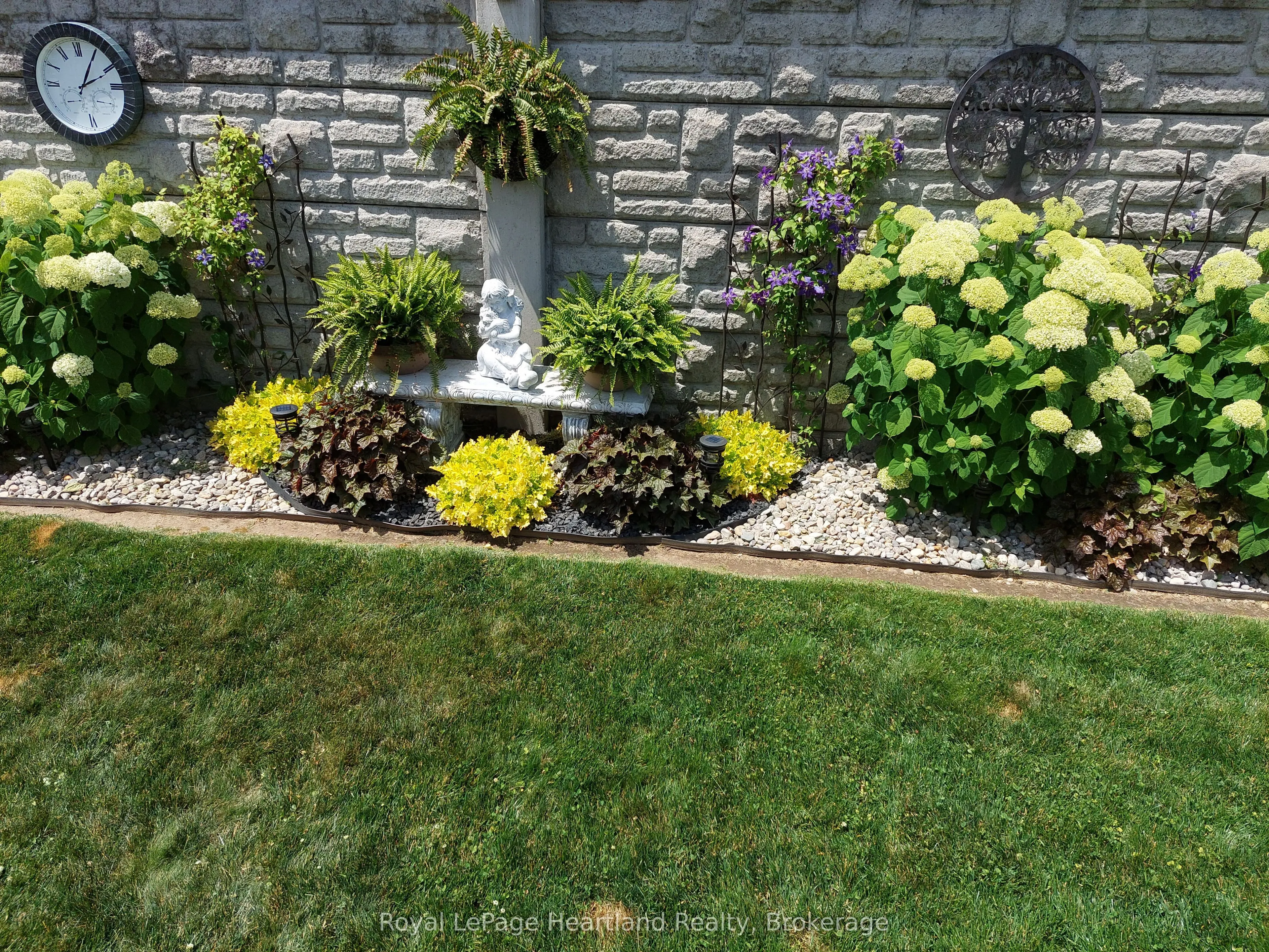 460 Richard Crescent, #0