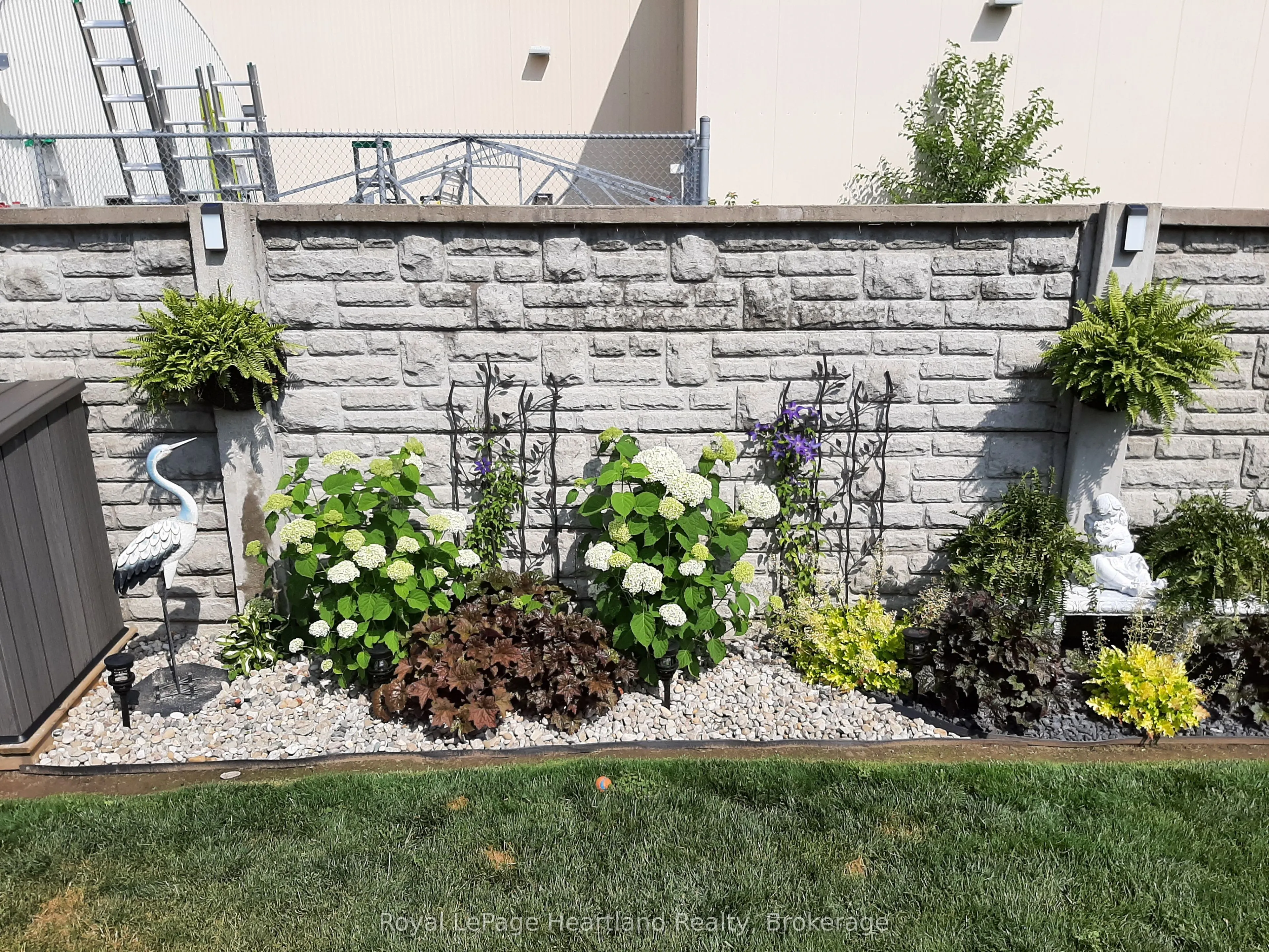 460 Richard Crescent, #0