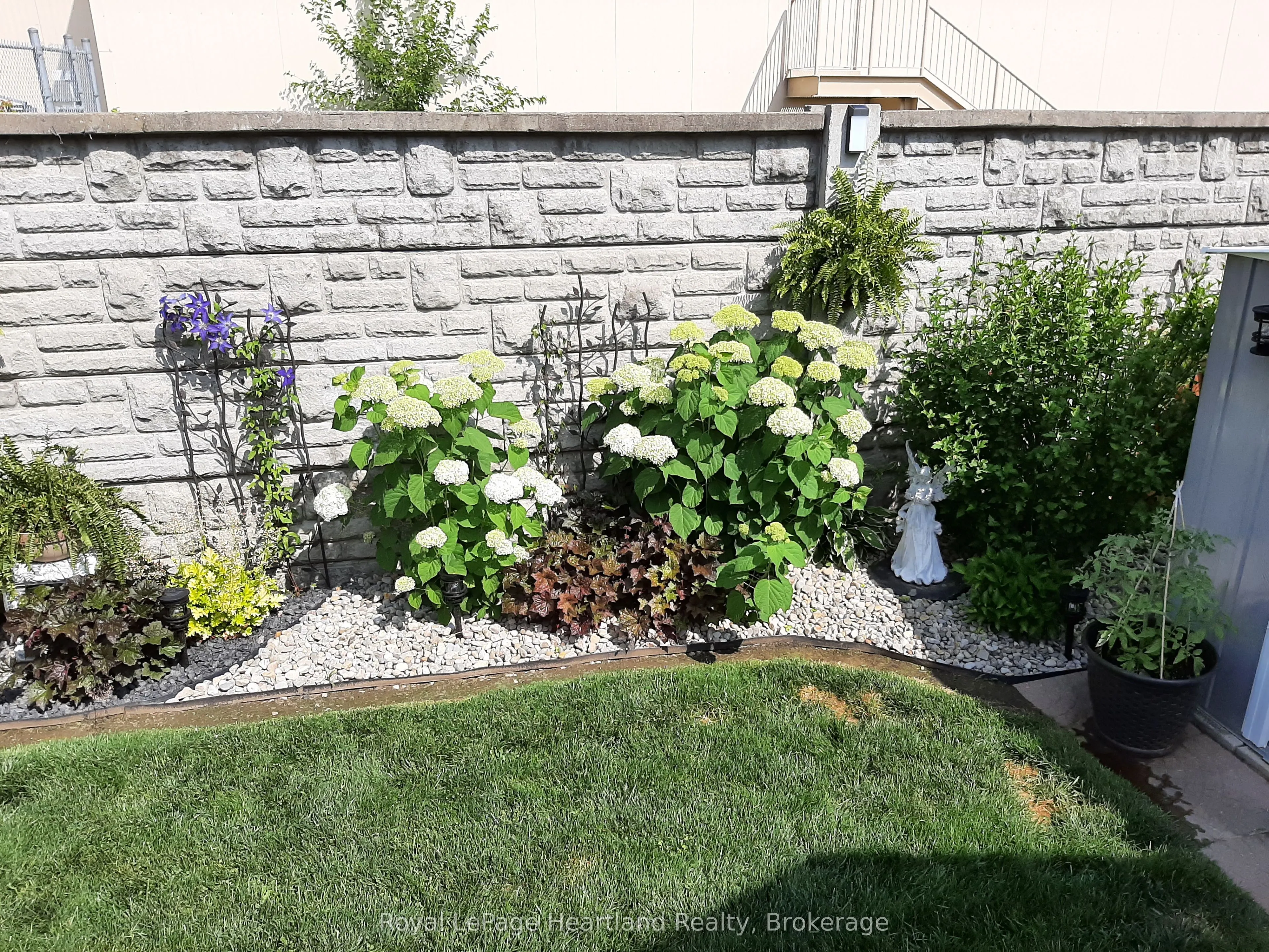 460 Richard Crescent, #0