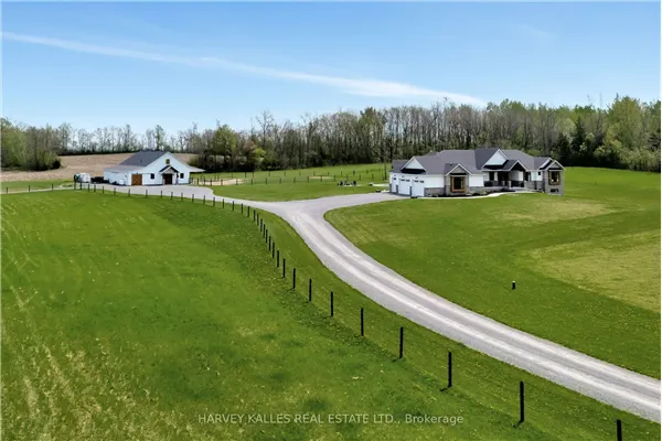498 Mackenzie Road