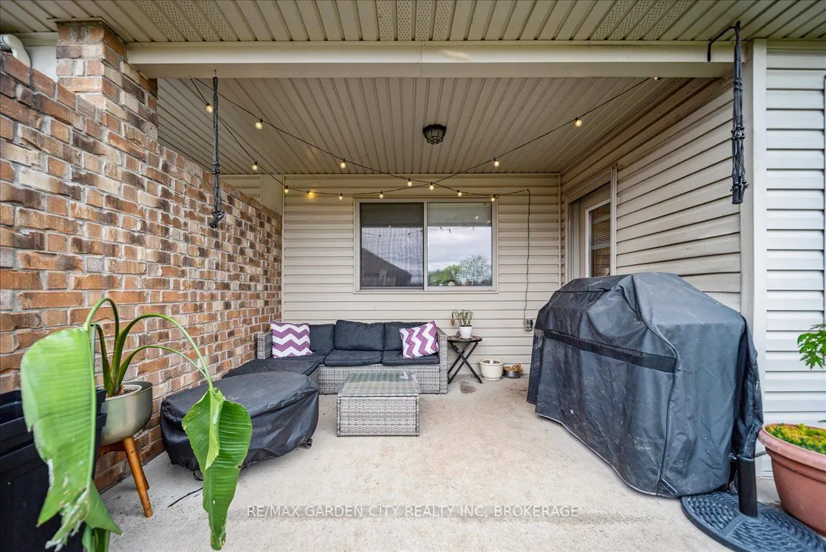 3945 VILLAGE CREEK Drive