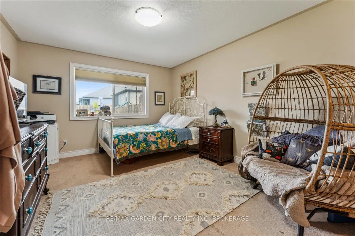 3945 VILLAGE CREEK Drive