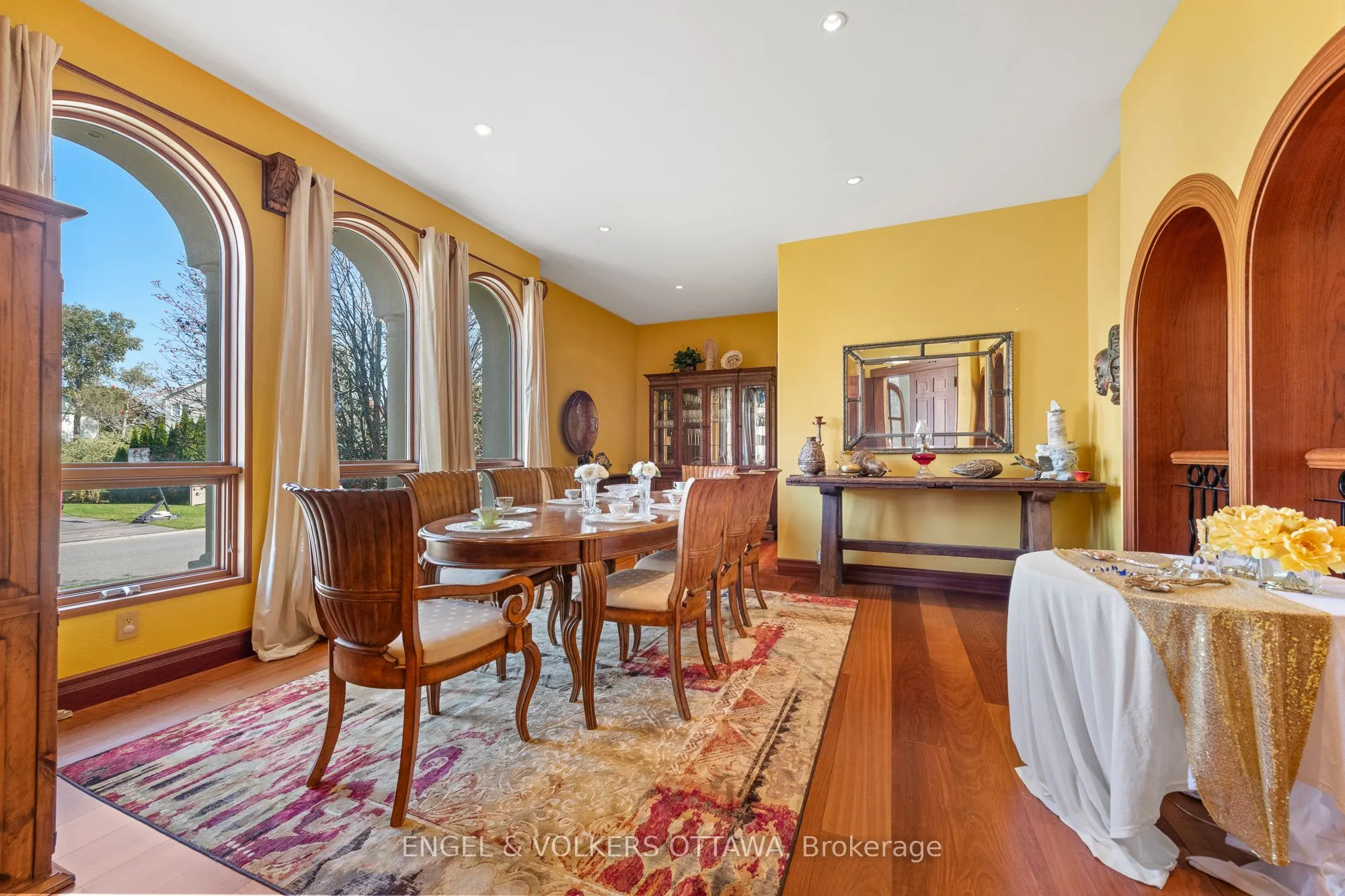 6 Cypress Gardens