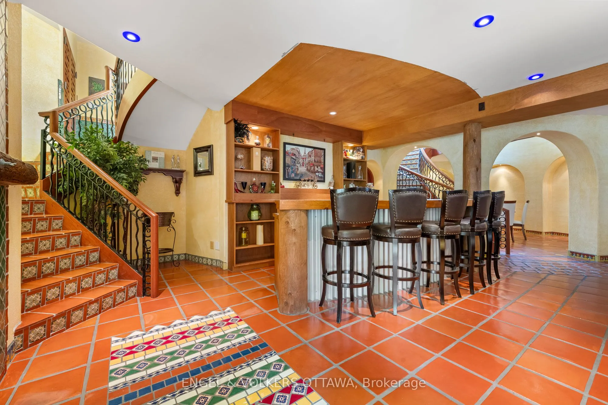 6 Cypress Gardens