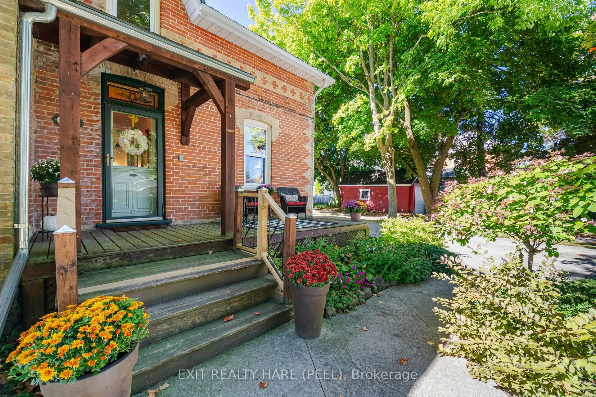51 Osprey Street S