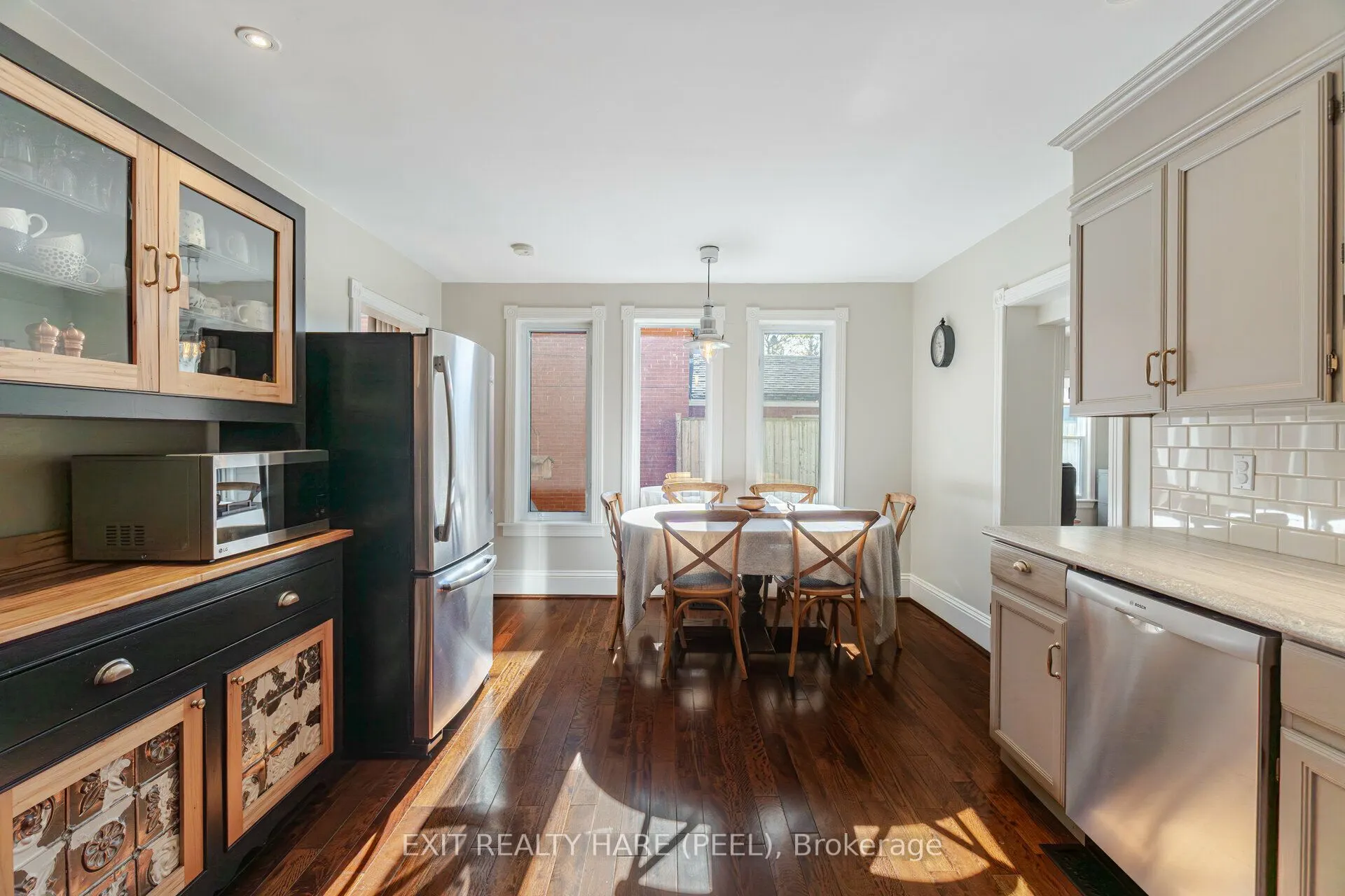51 Osprey Street S