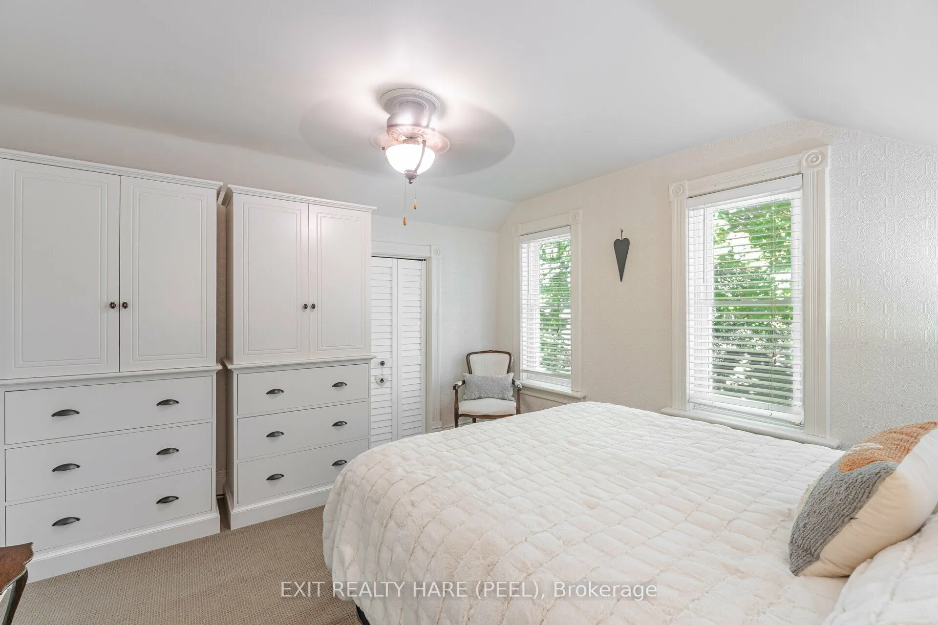 51 Osprey Street S