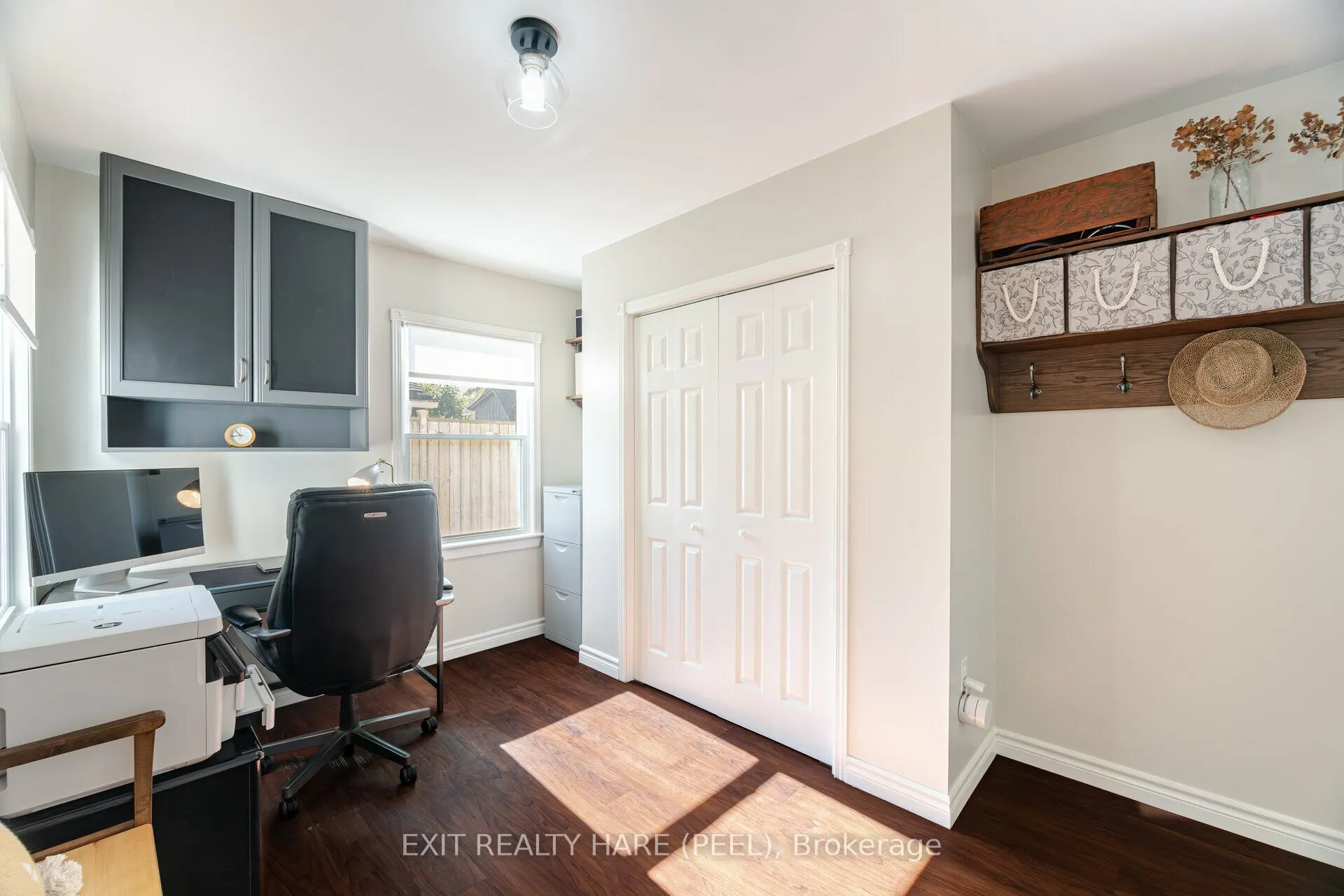 51 Osprey Street S
