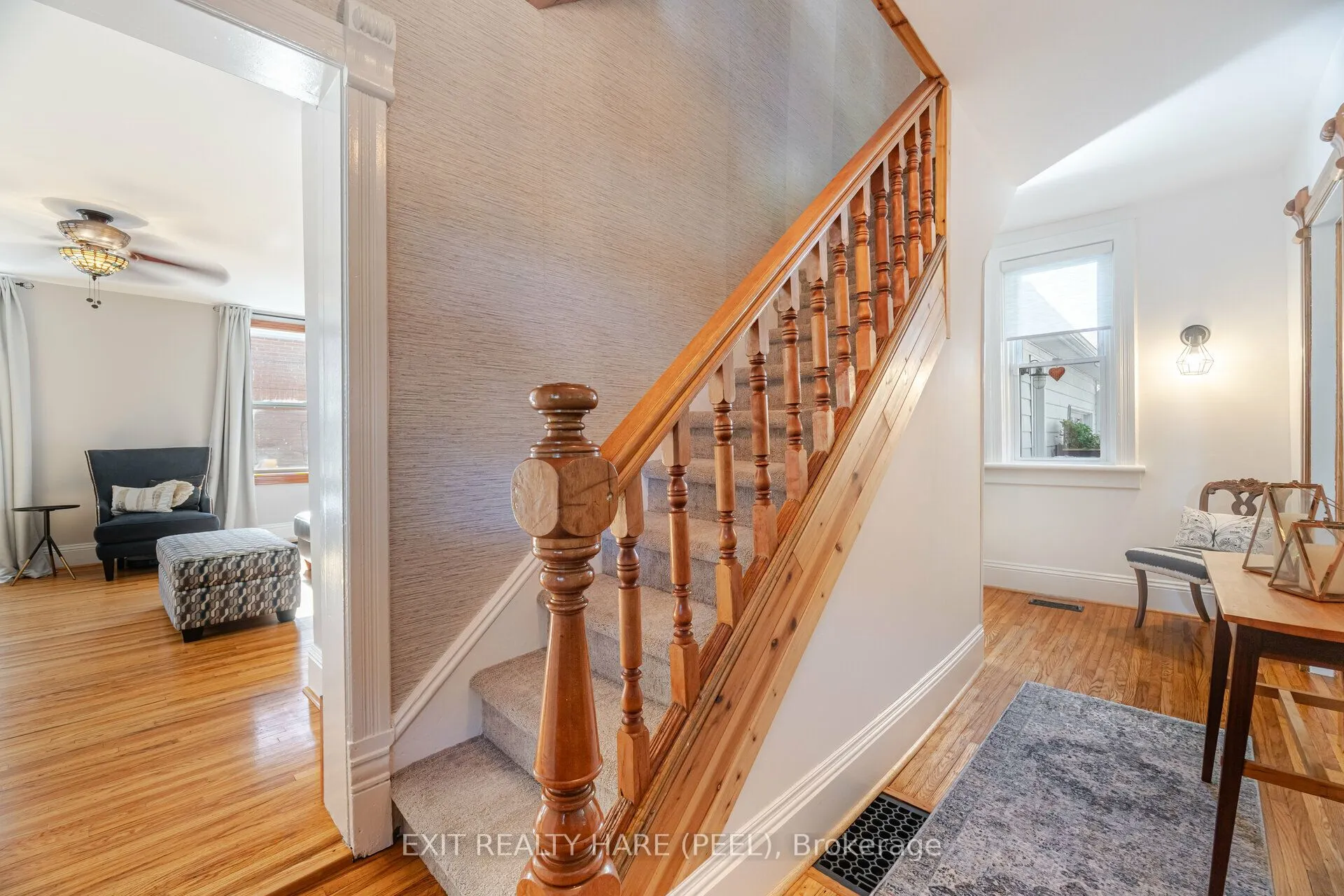 51 Osprey Street S