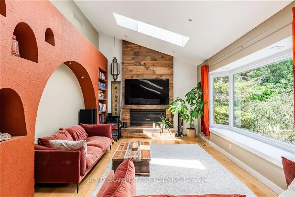 39 Hilts Drive