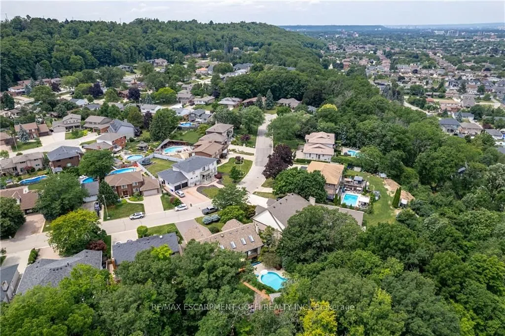 39 Hilts Drive