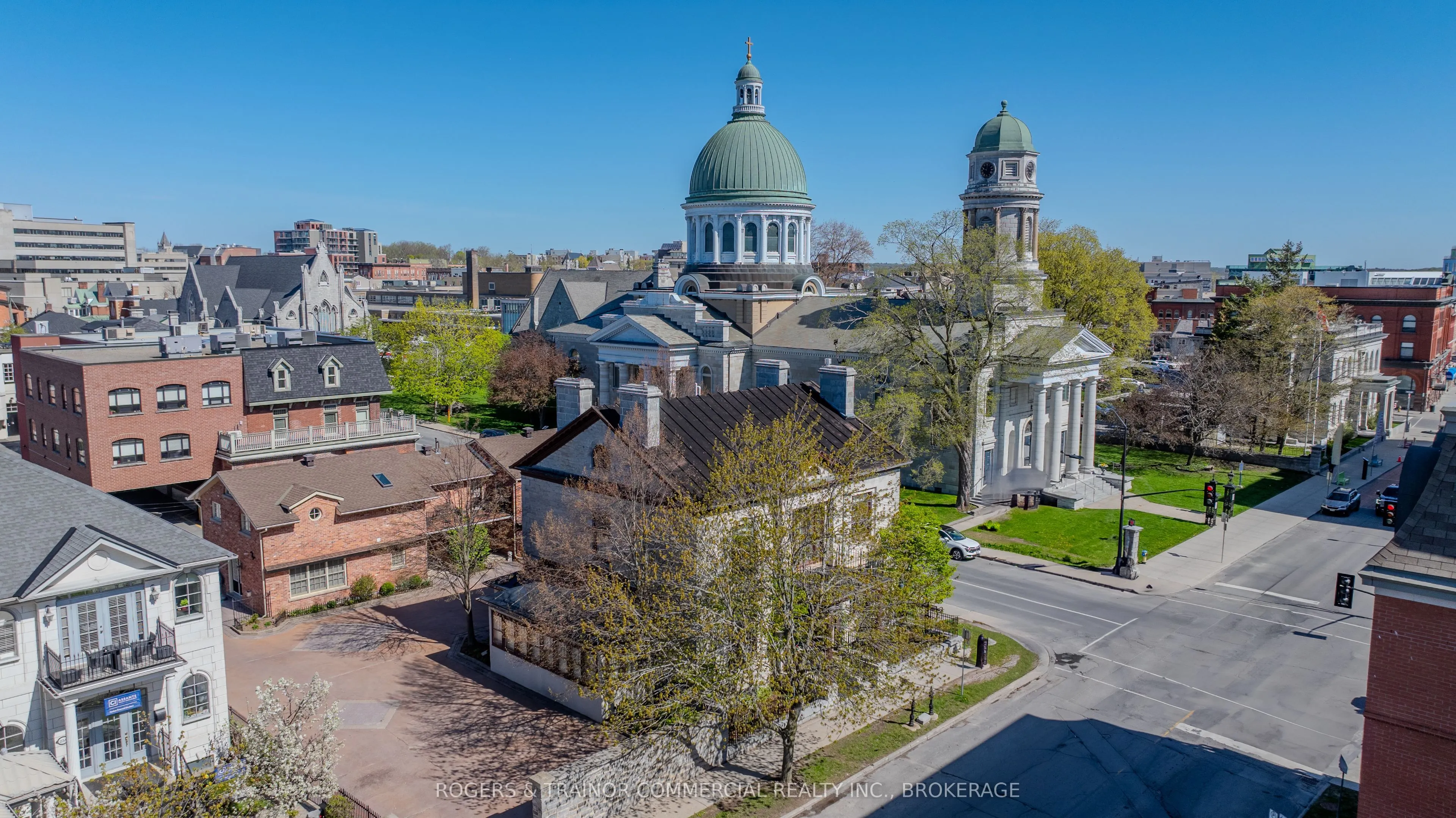 264 King Street E