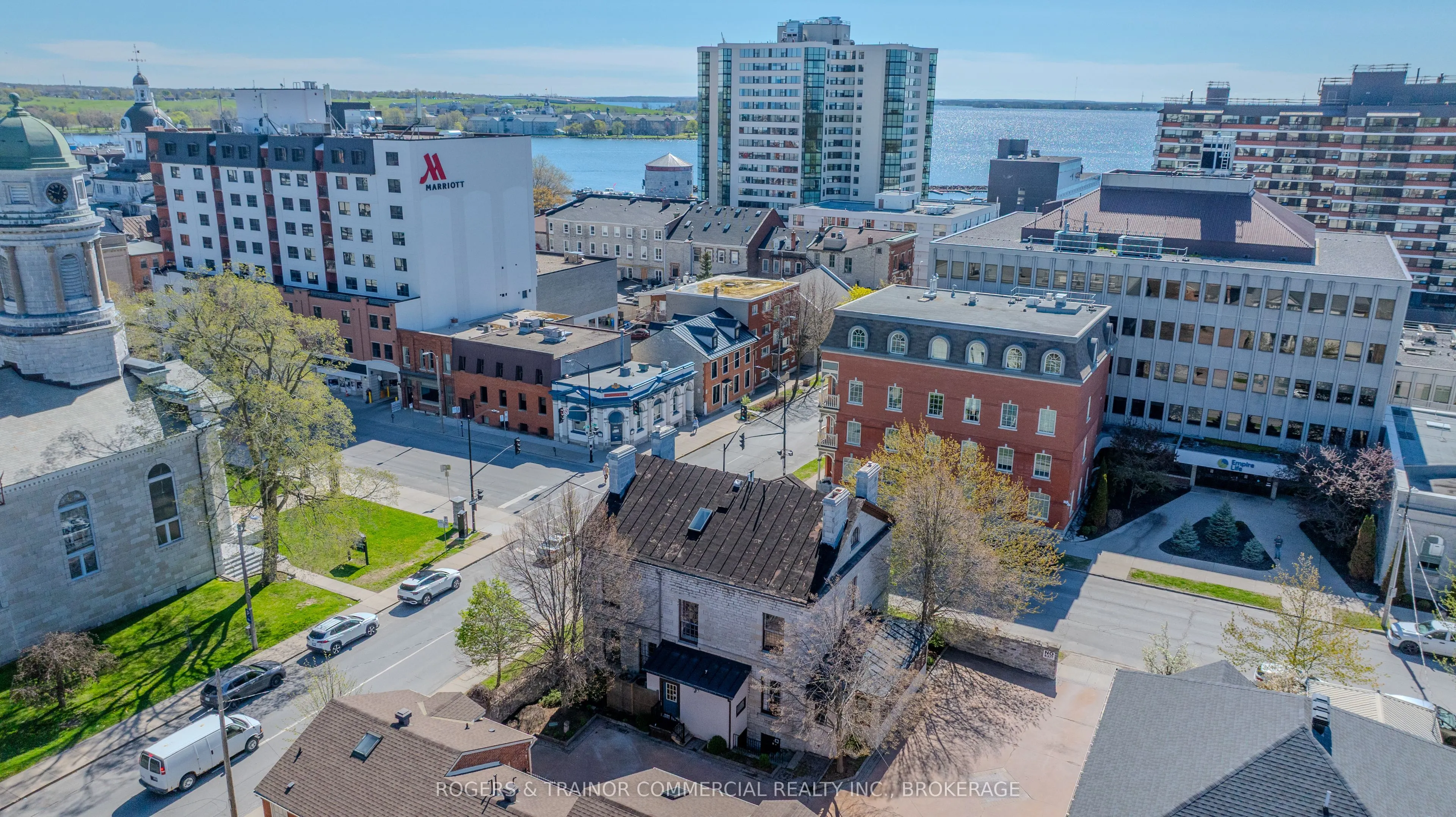 264 King Street E