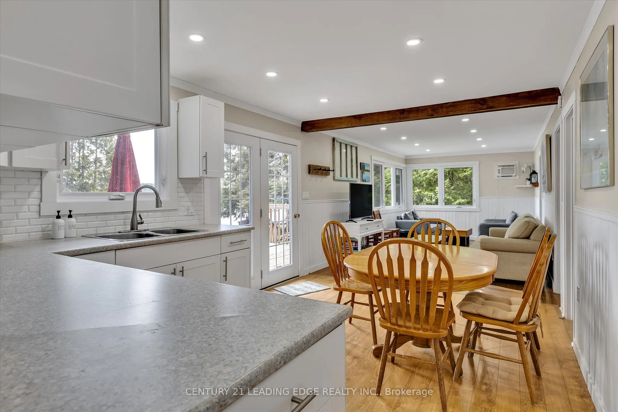 1963 WHITE LAKE Road W