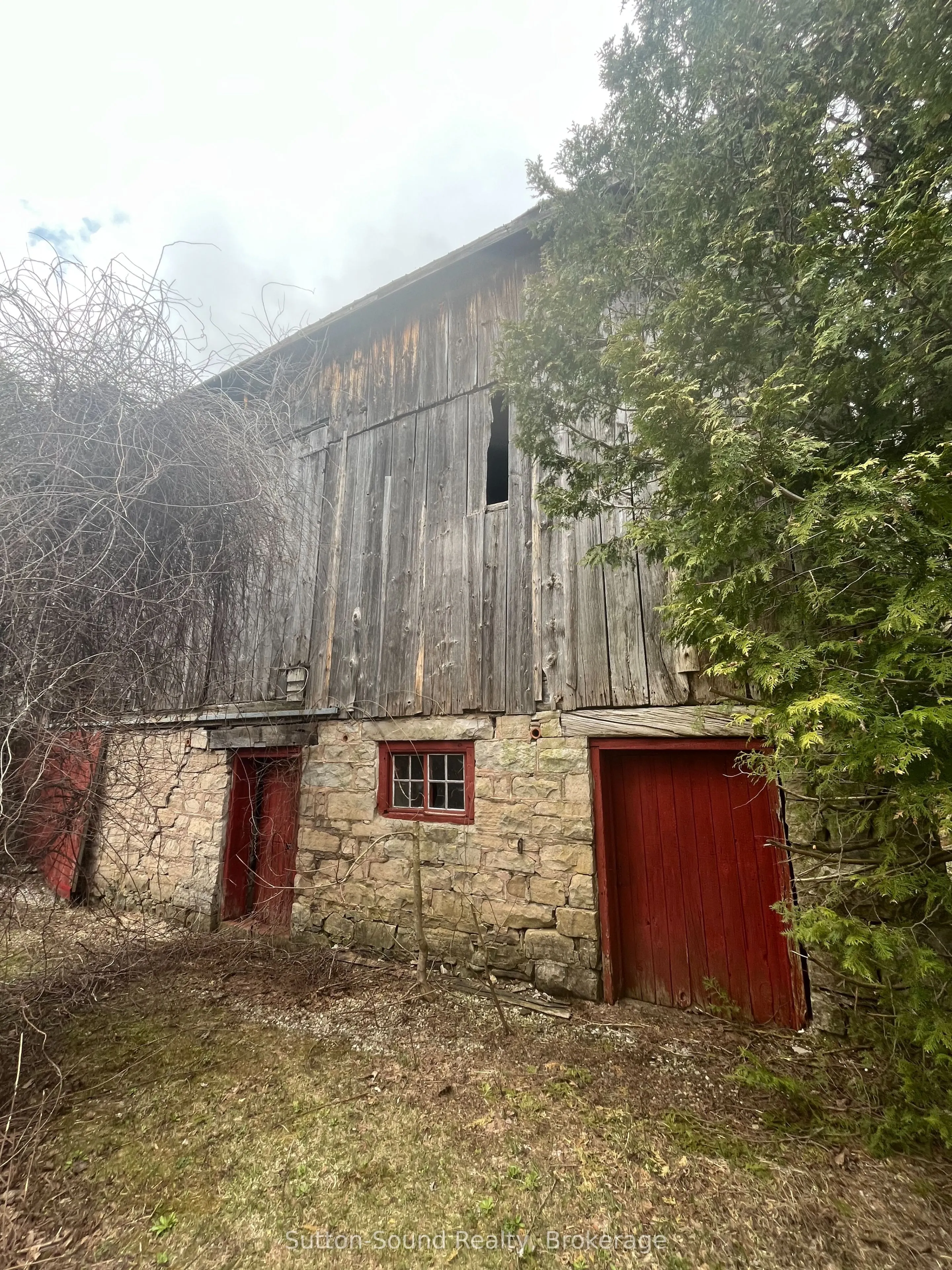 382105 17 Concession