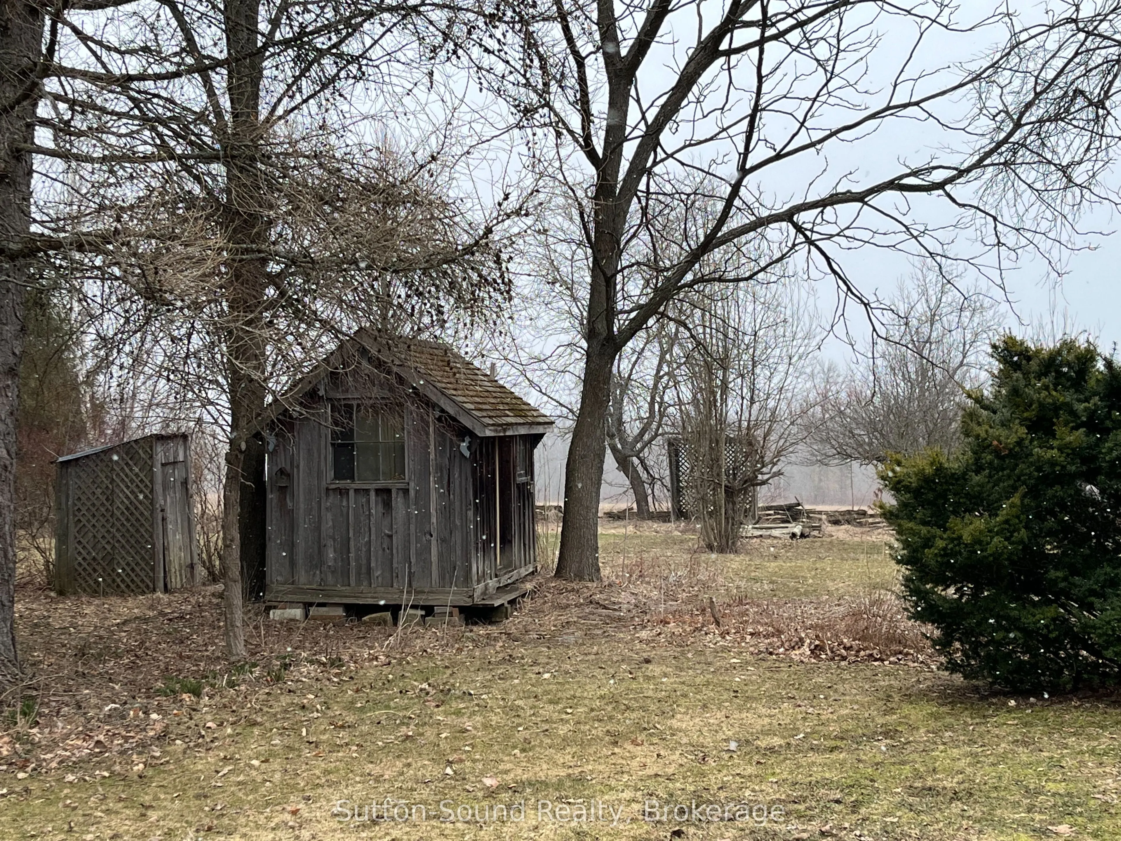 382105 17 Concession