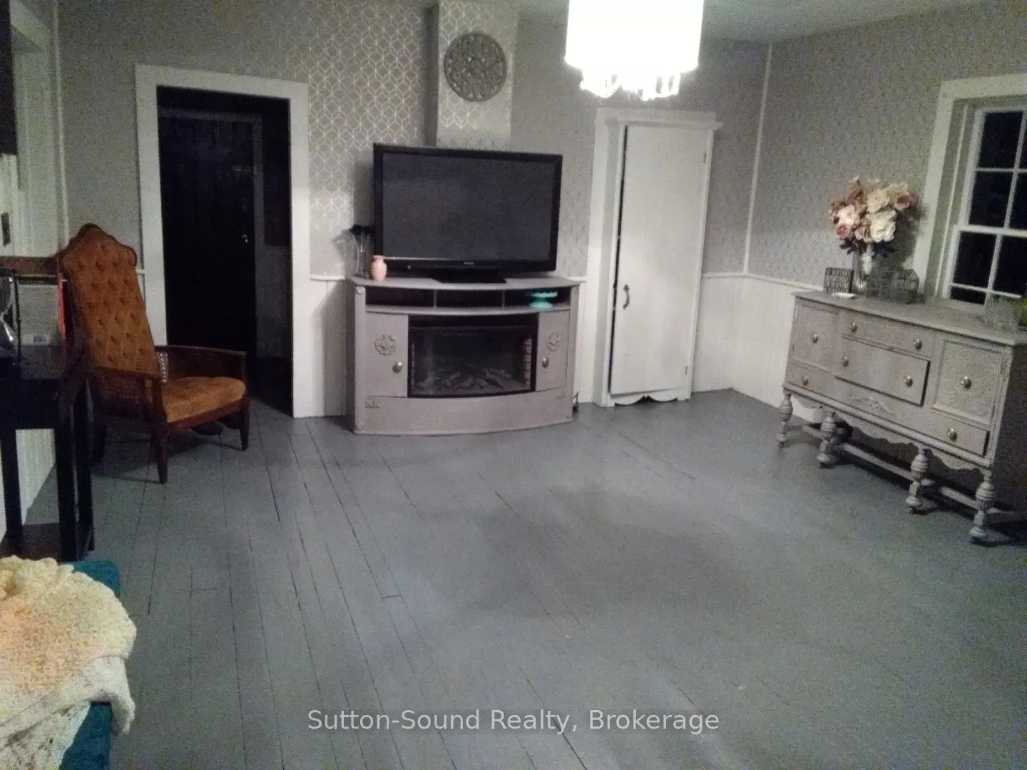 382105 17 Concession