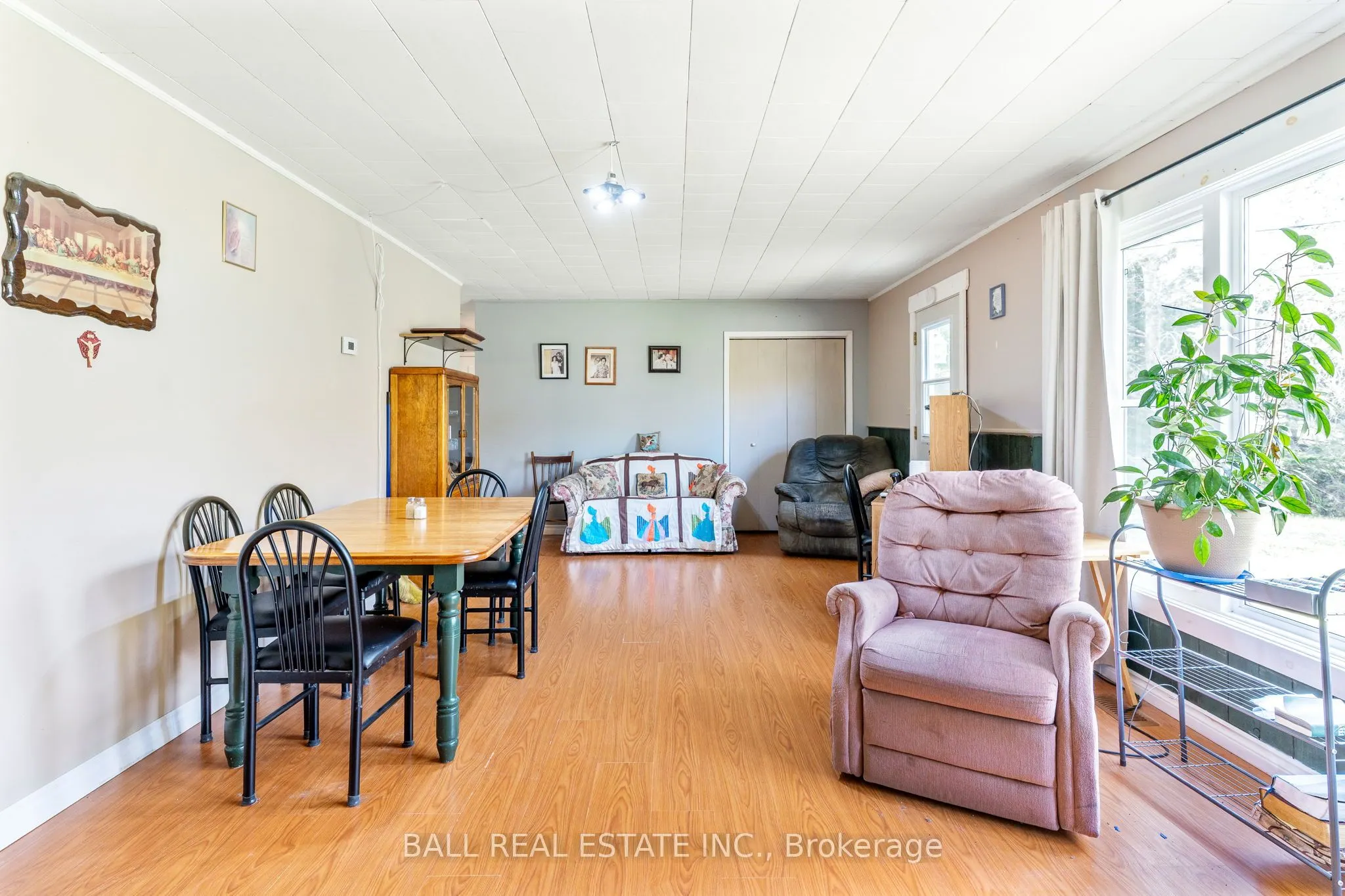 1039 Rainbow Drive